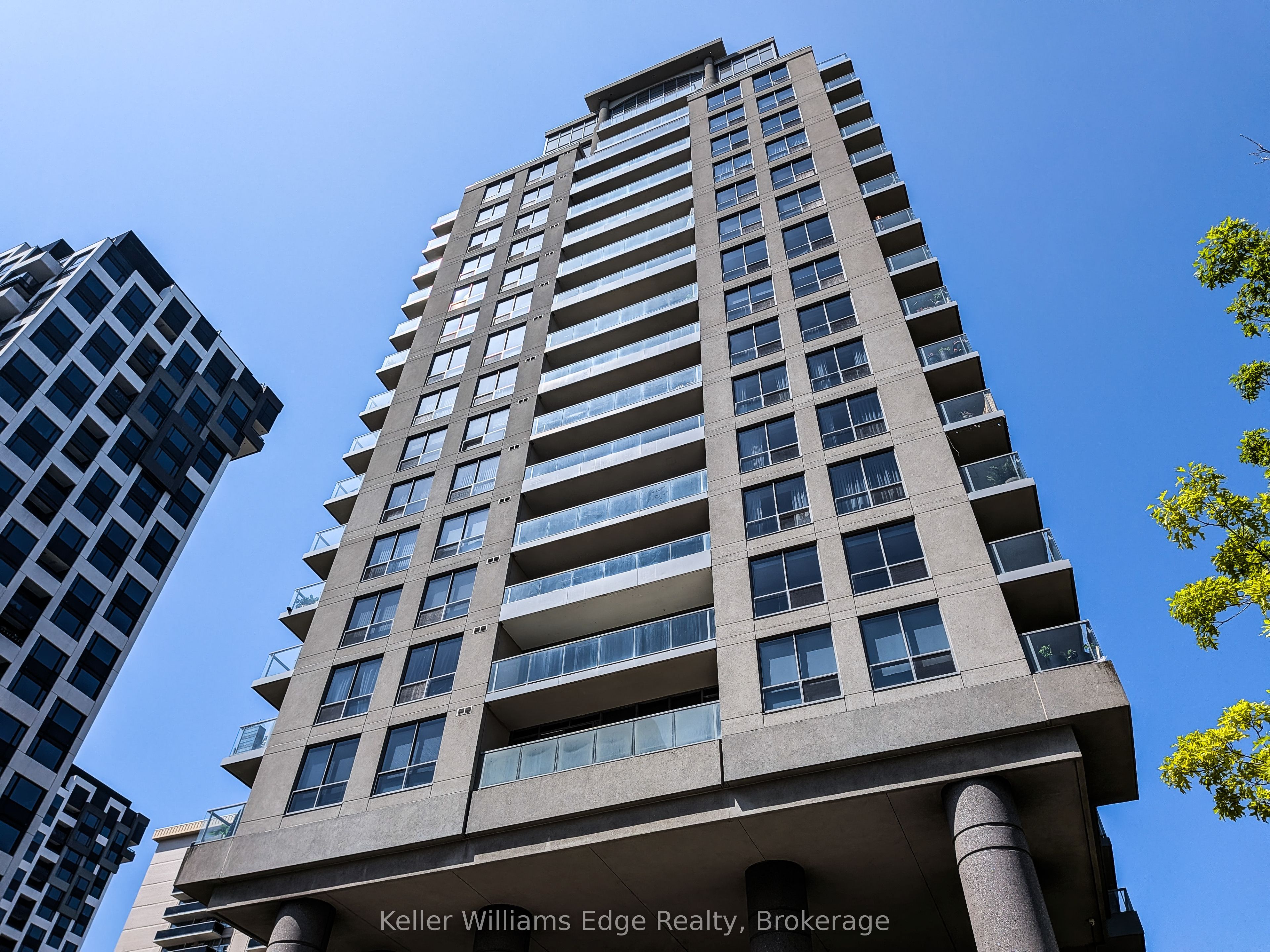 70 High Park Avenue 1007, Toronto, ON M6P 1A1 photo 5