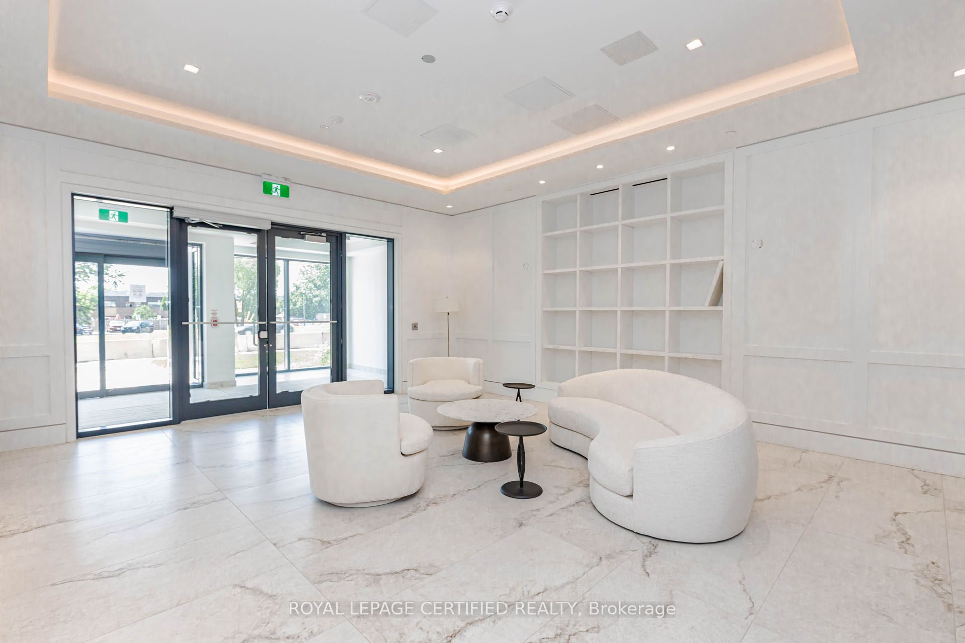 4010 Eglinton Avenue W 217, Toronto, ON M9A 0G5 photo 4