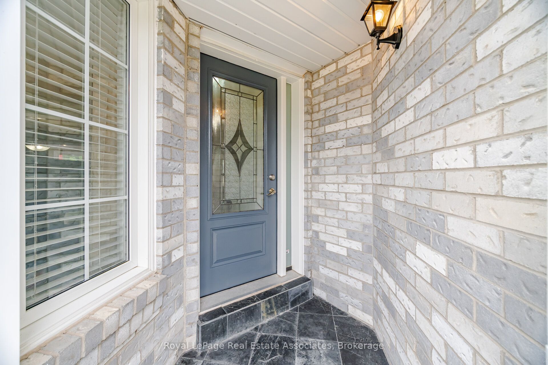 6343 Alderwood Trail, Mississauga, ON L5N 6X1 photo 4