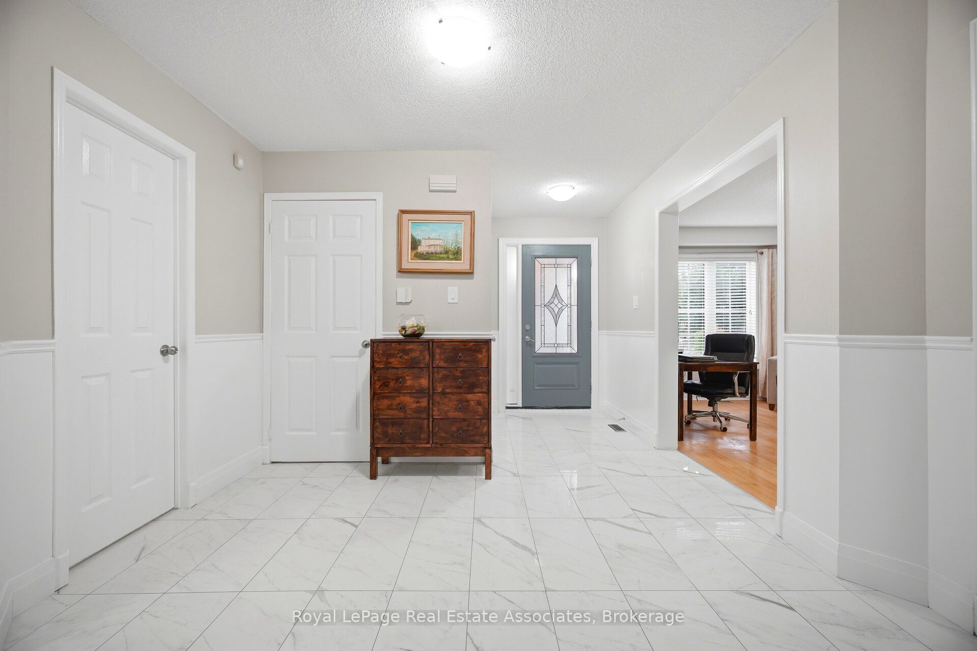 6343 Alderwood Trail, Mississauga, ON L5N 6X1 photo 5