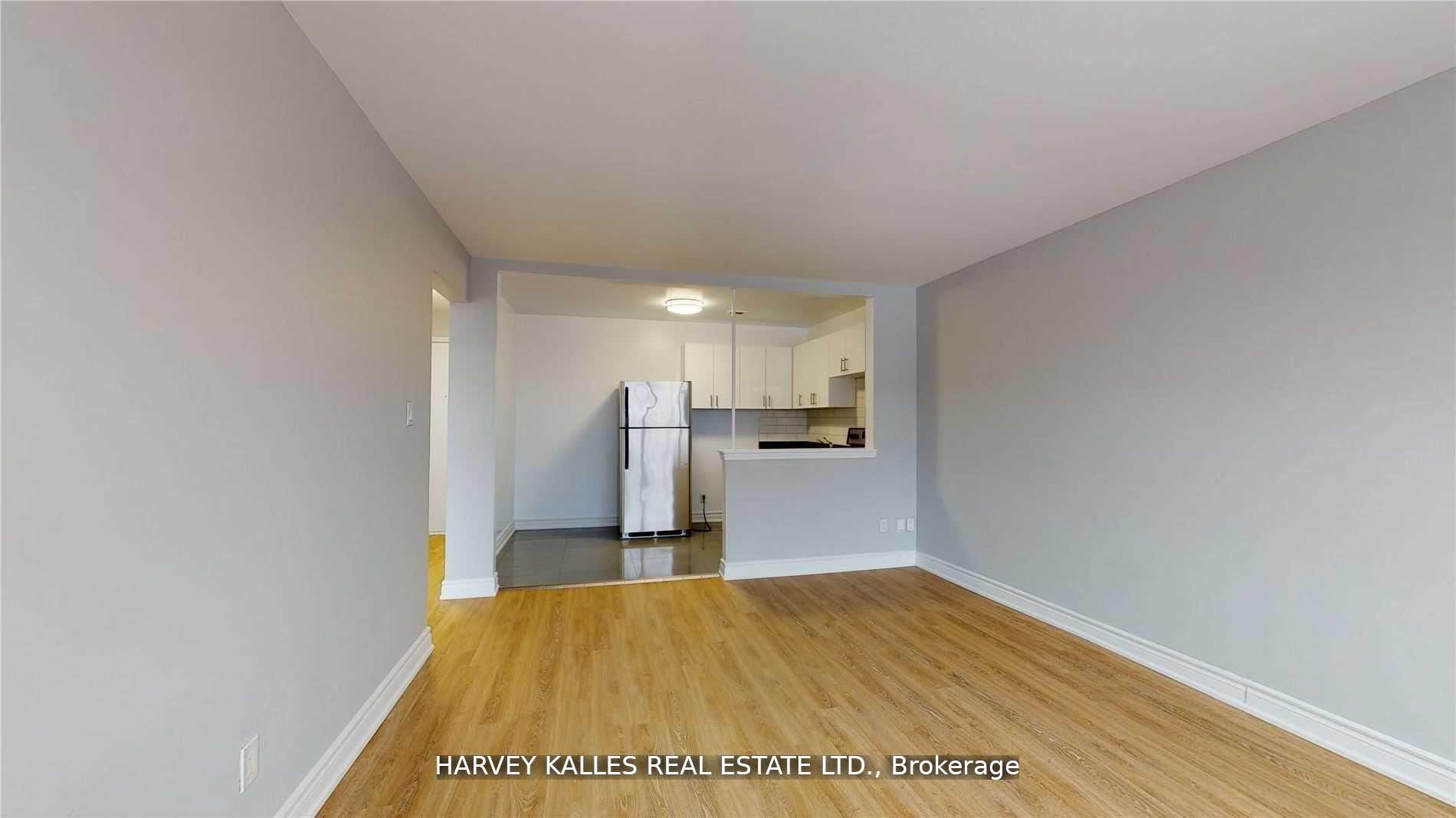 4 Greentree Court 202, Toronto, ON M6M 2A5 photo 3