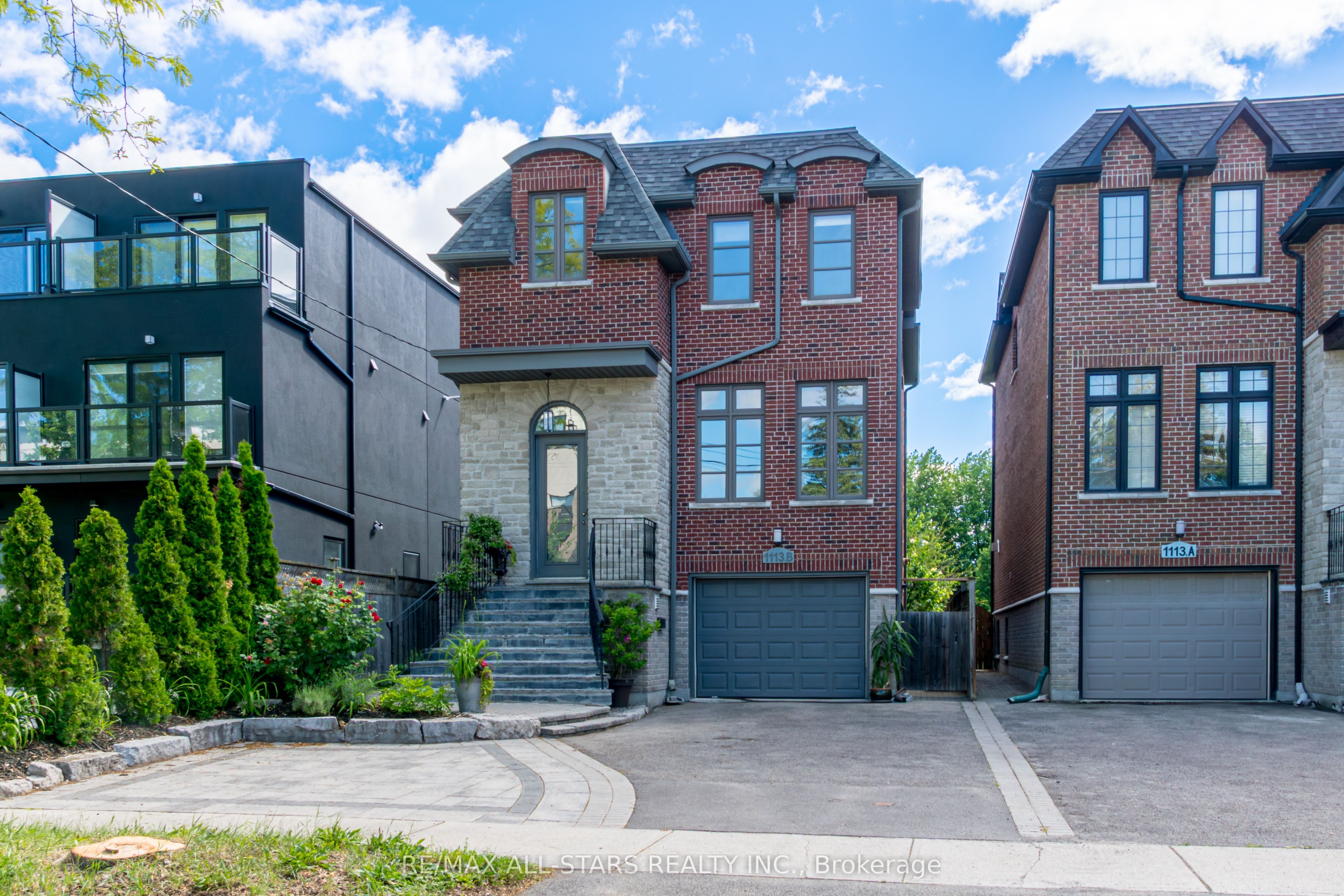 1113B Islington Avenue, Toronto, ON M8Z 4S3