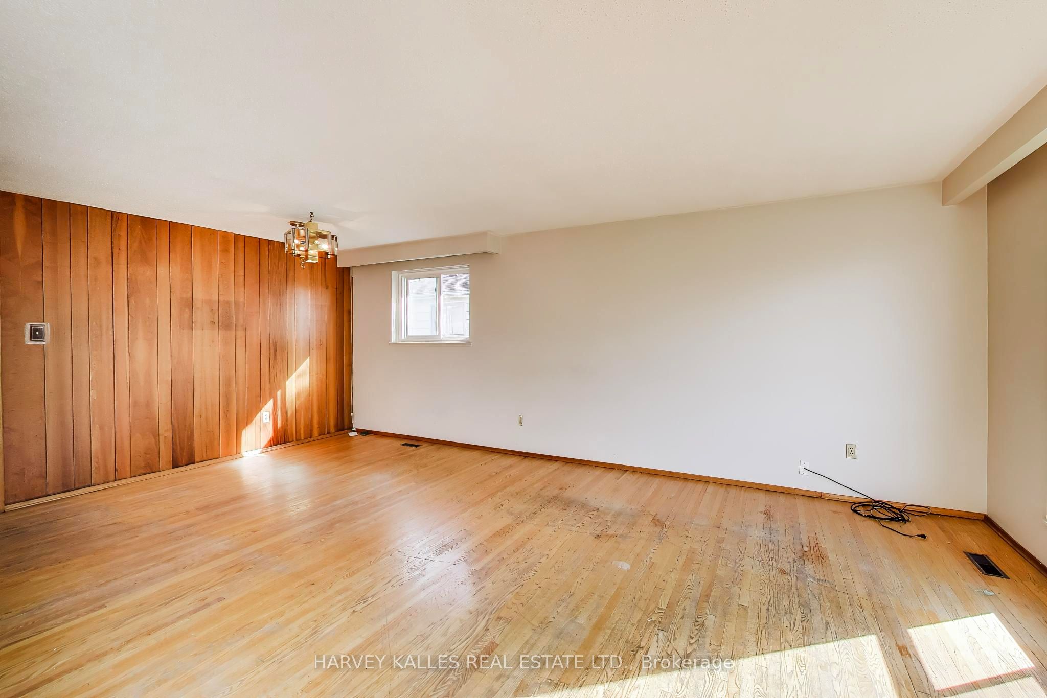 3760 Woodruff Crescent, Mississauga, ON L4T 1T9 photo 5