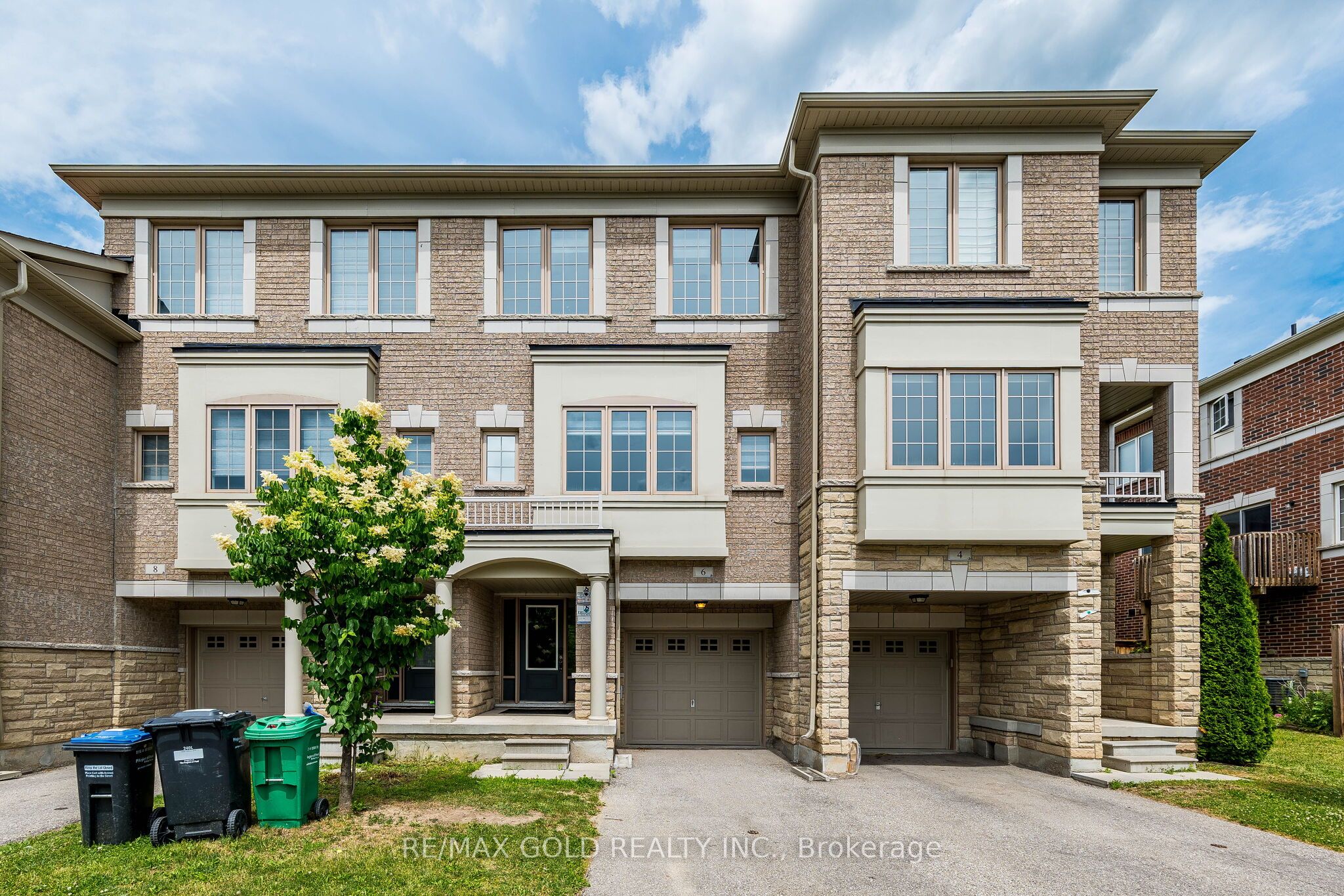 6 Pulberry Close 151, Brampton, ON L6Y 6E6 photo 2