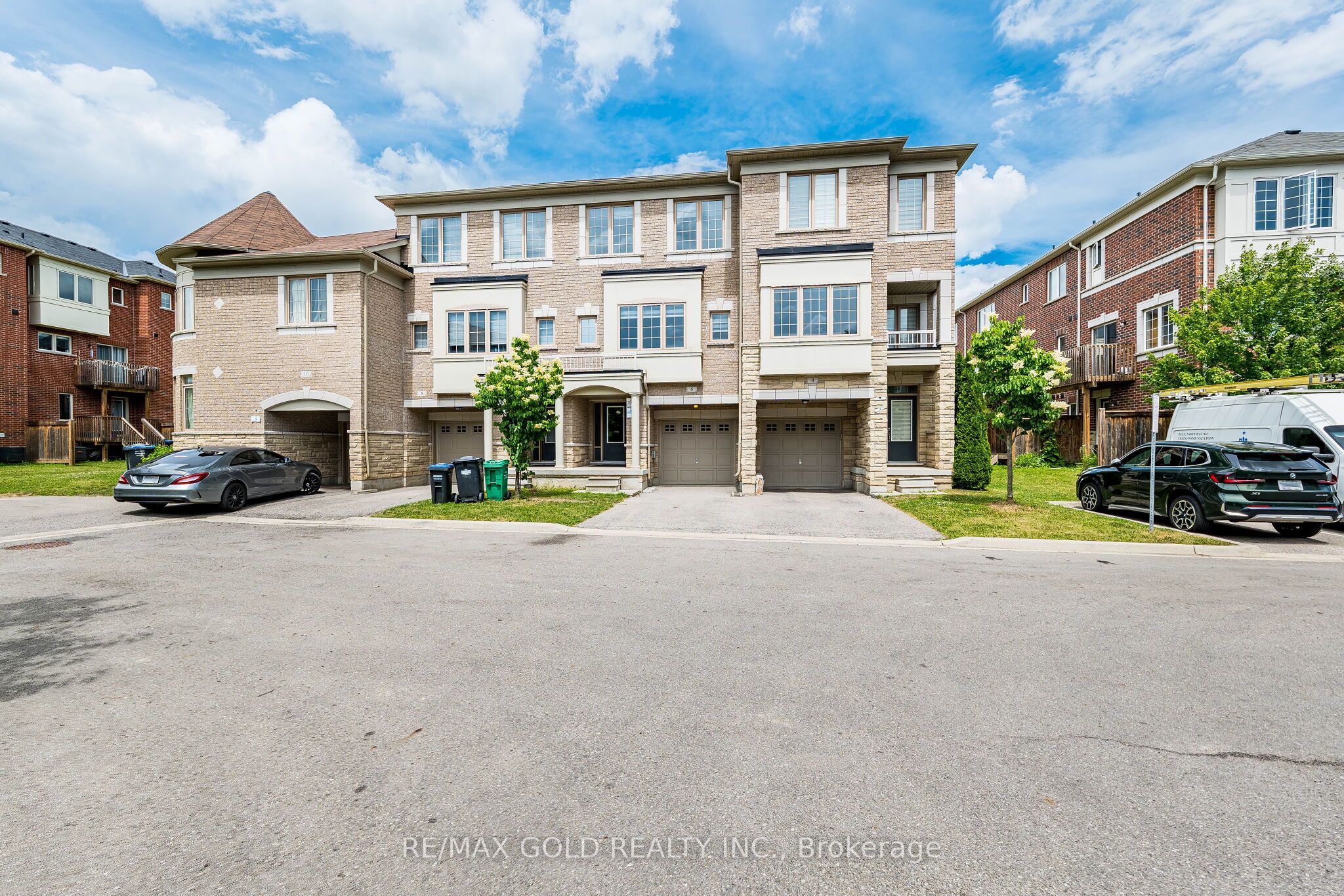 6 Pulberry Close 151, Brampton, ON L6Y 6E6 photo 3