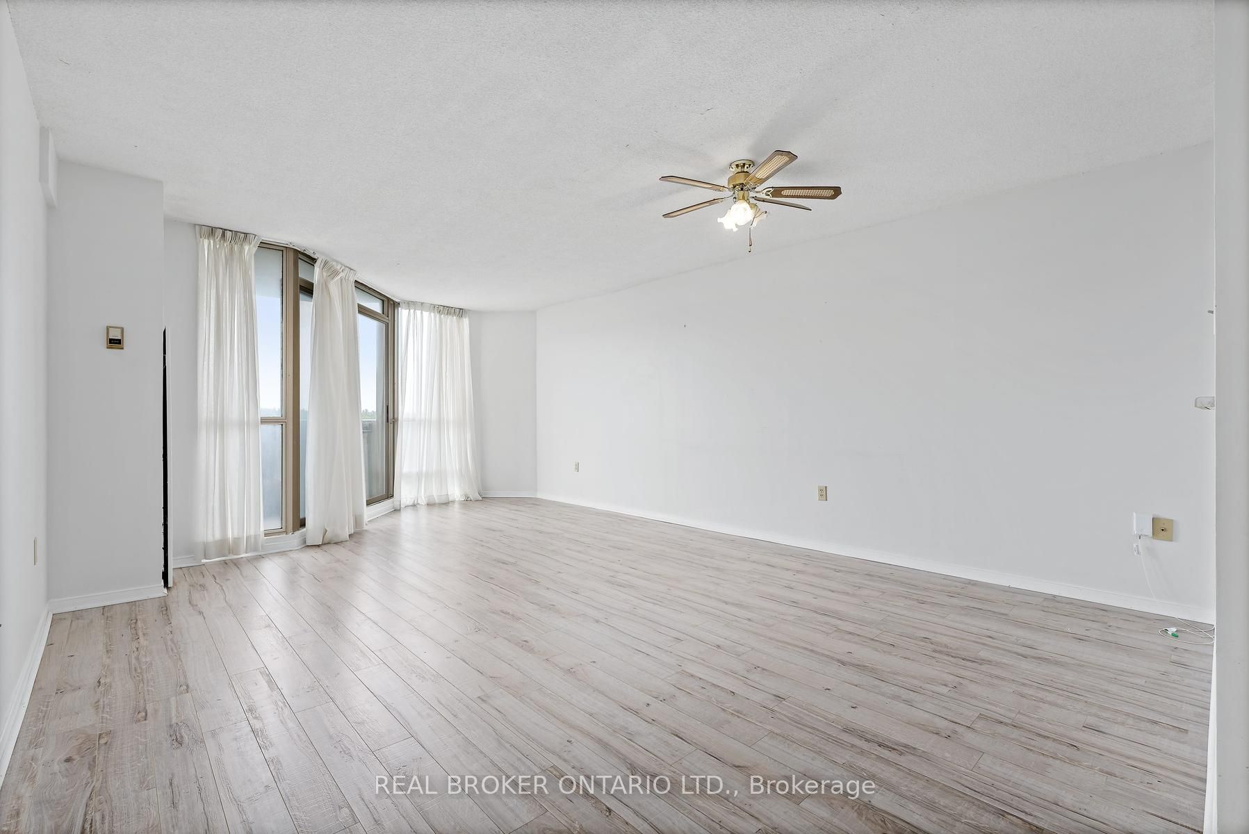 20 Mcfarlane Drive 705, Halton Hills, ON L7G 5J8 photo 5