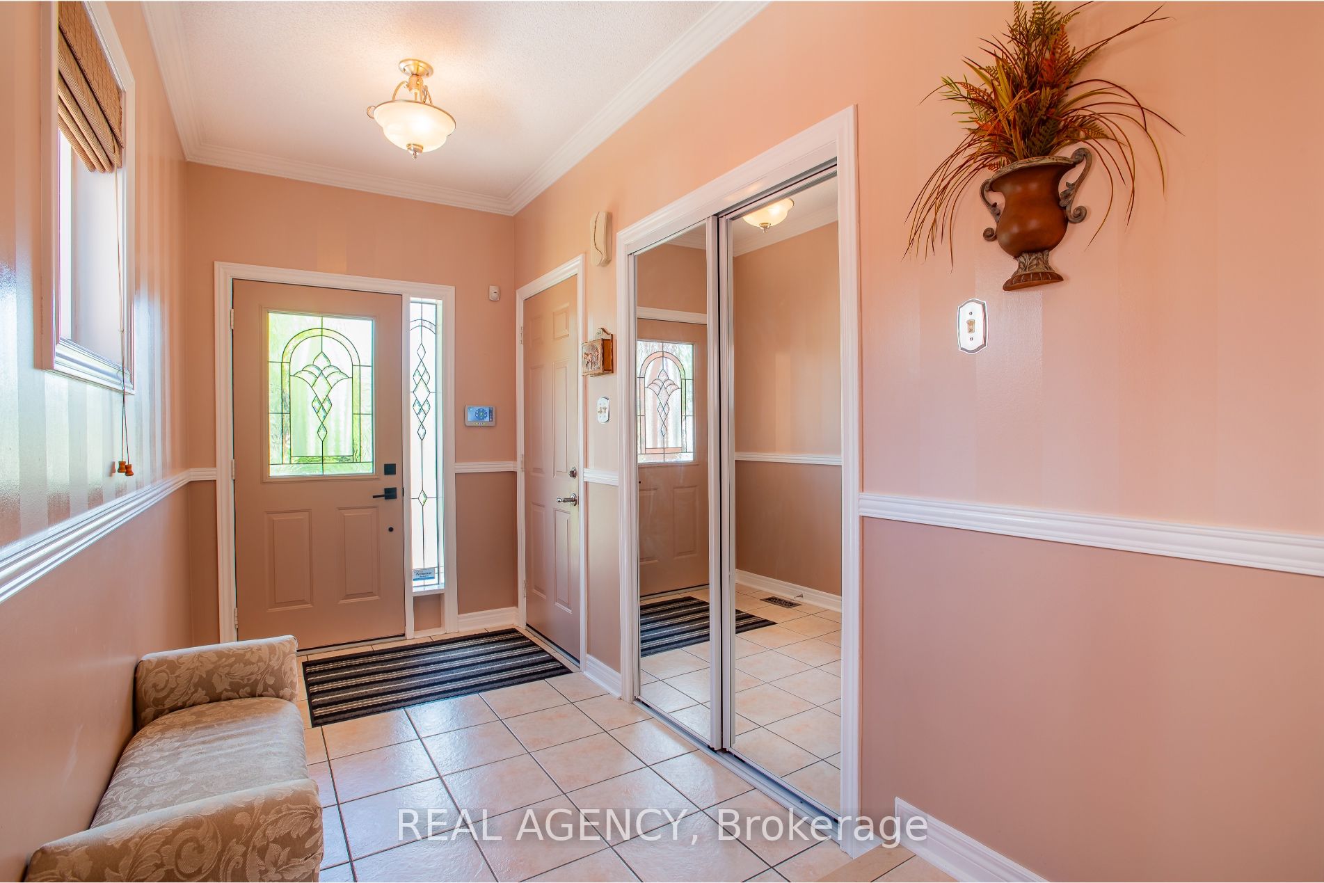 923 Blyleven Boulevard, Mississauga, ON L5V 2J3 photo 5
