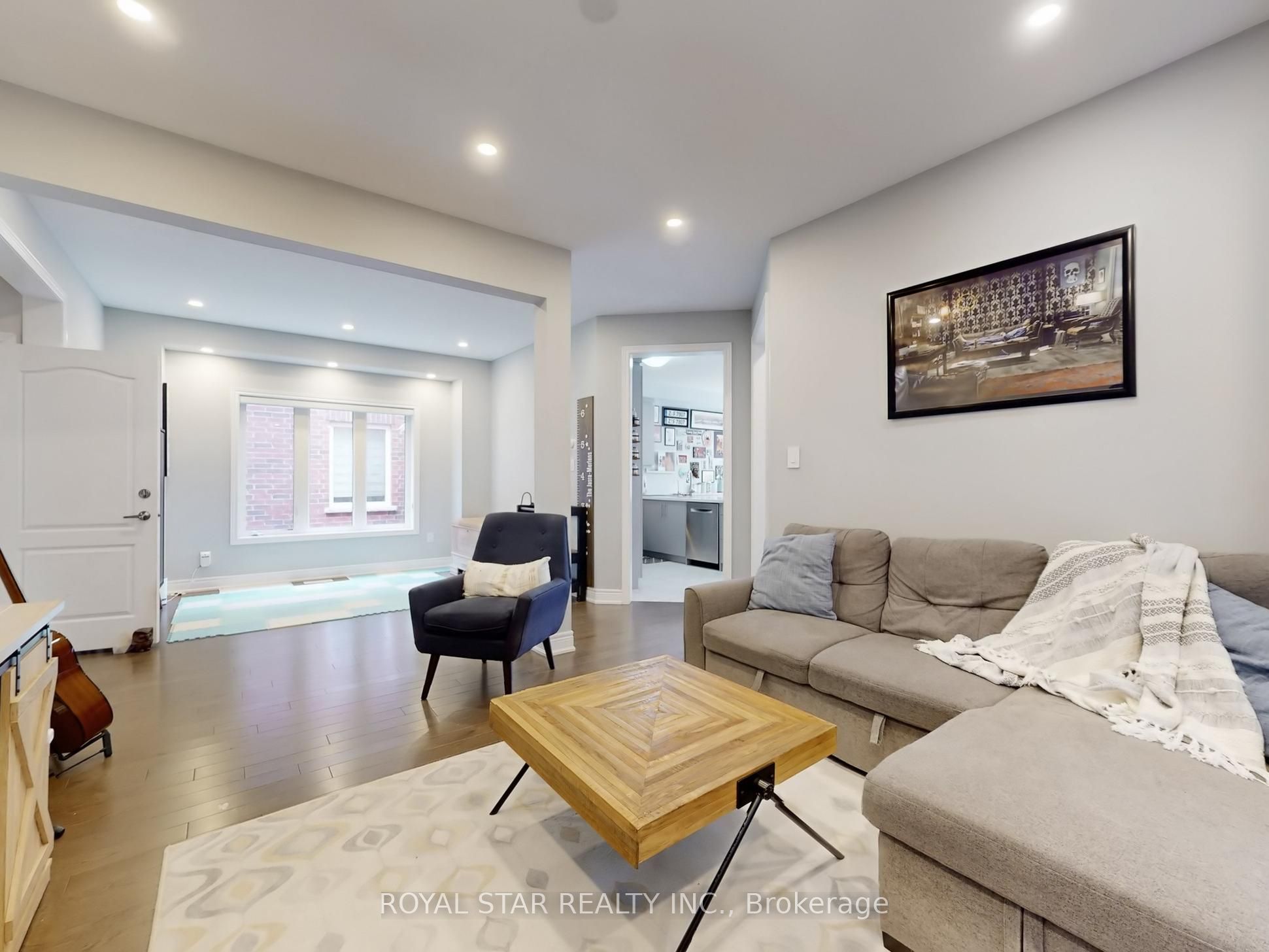20 Walworth Street, Halton Hills, ON L7G 0N5 photo 4
