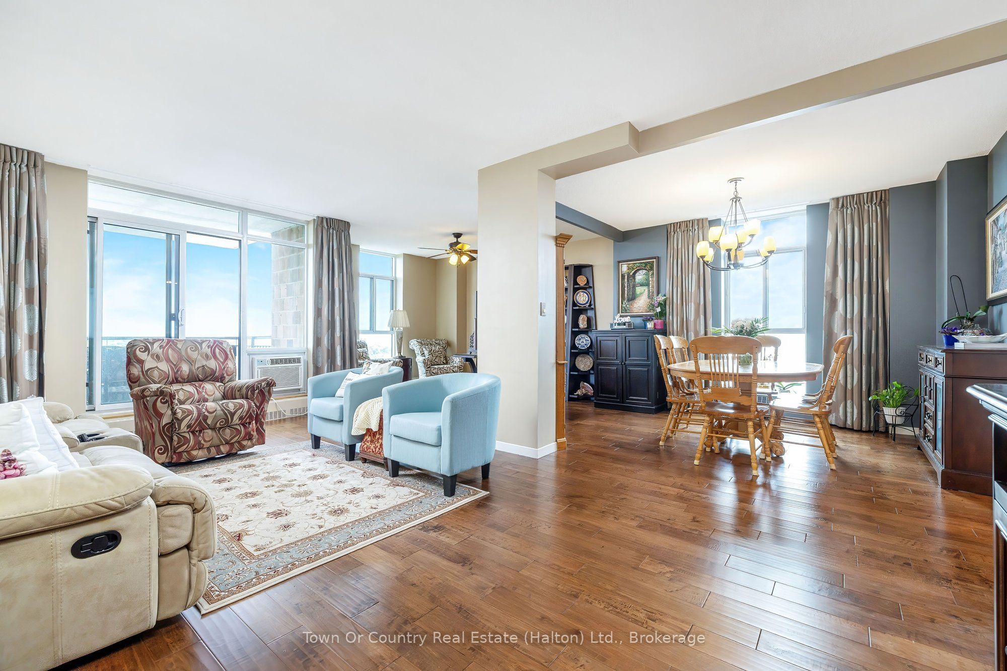 5250 Lakeshore Road 1906, Burlington, ON L7L 5L2 photo 4