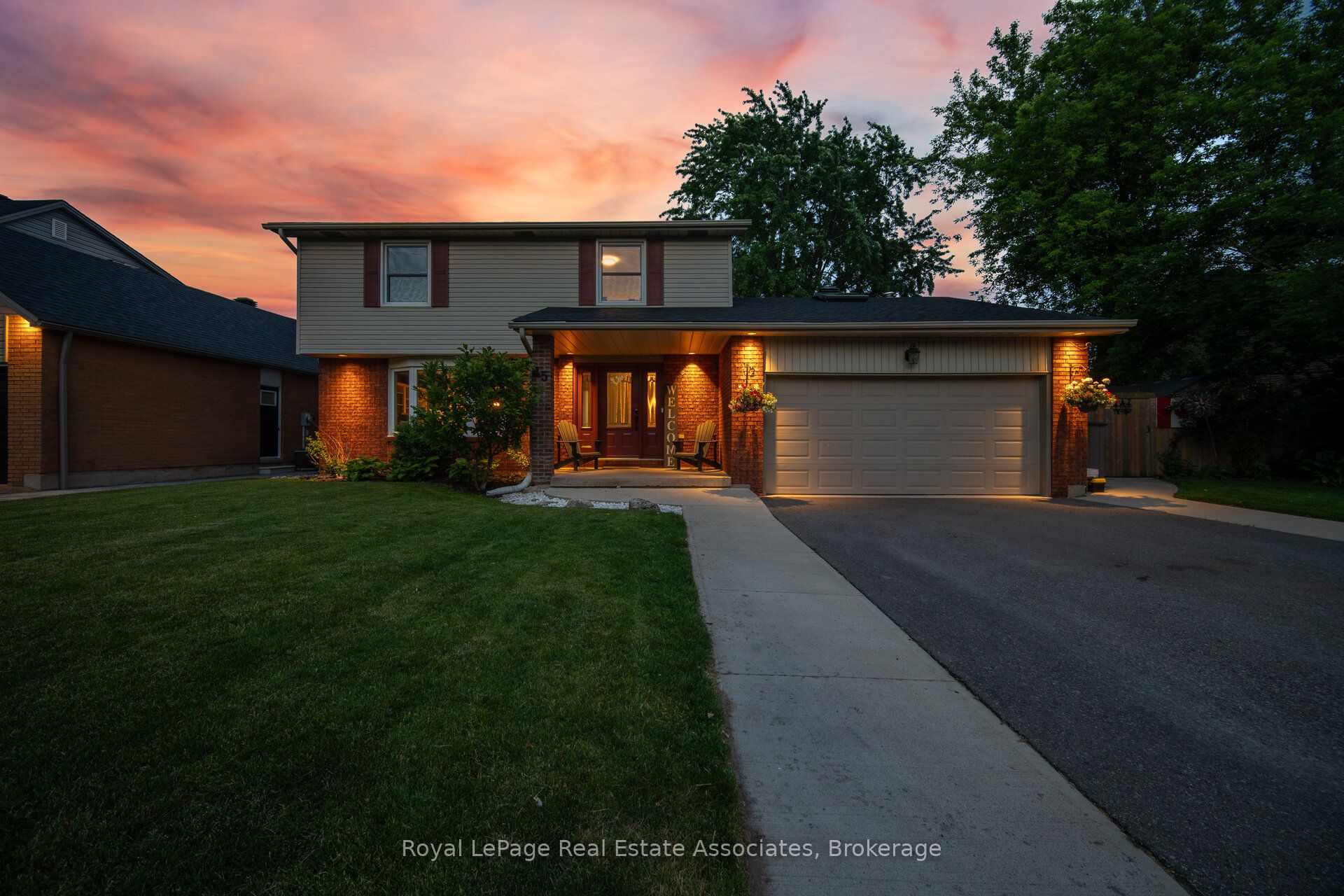 45 Cleaveholm Drive, Halton Hills, ON L7G 3E3
