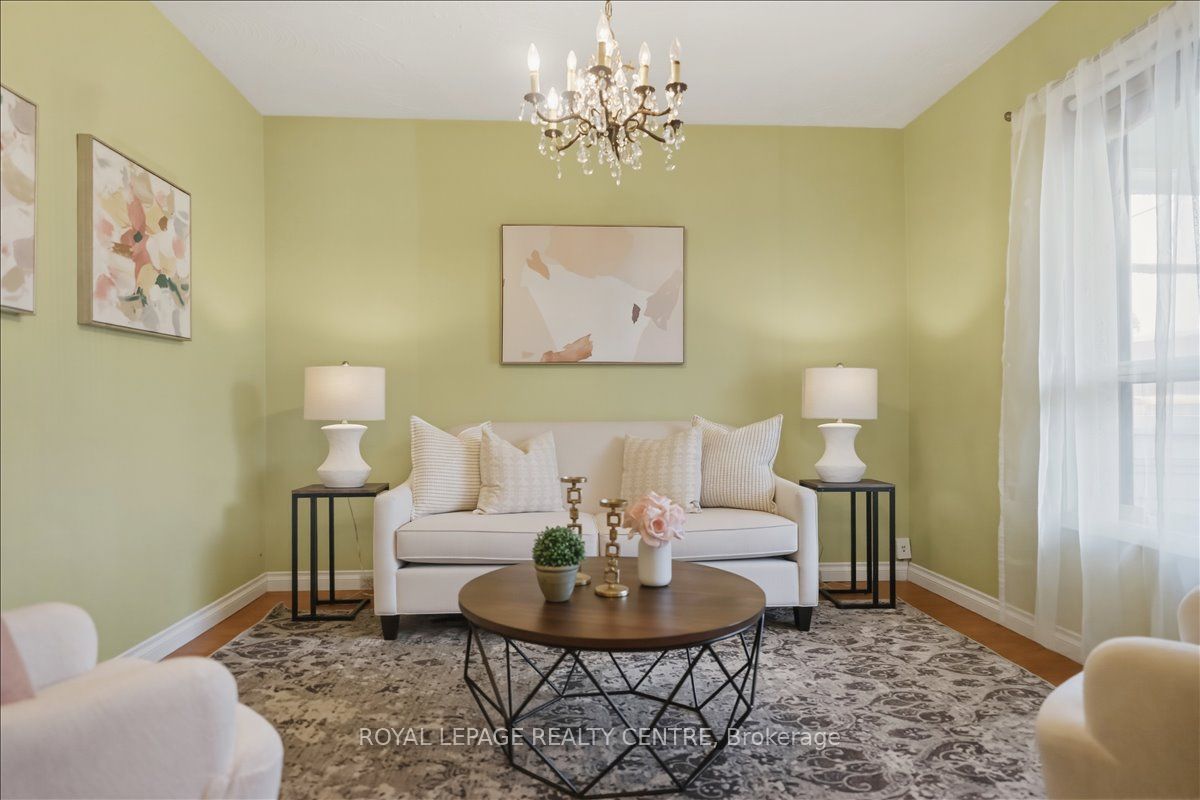 115 Priscilla Avenue, Toronto, ON M6S 3W4 photo 4
