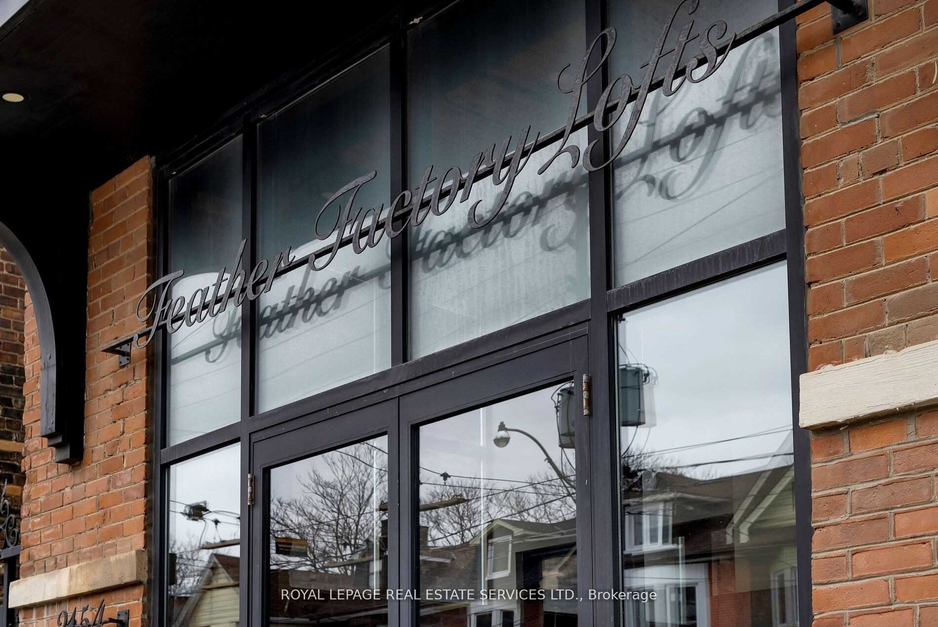 2154 Dundas Street W 405, Toronto, ON M6R 1X3 photo 3