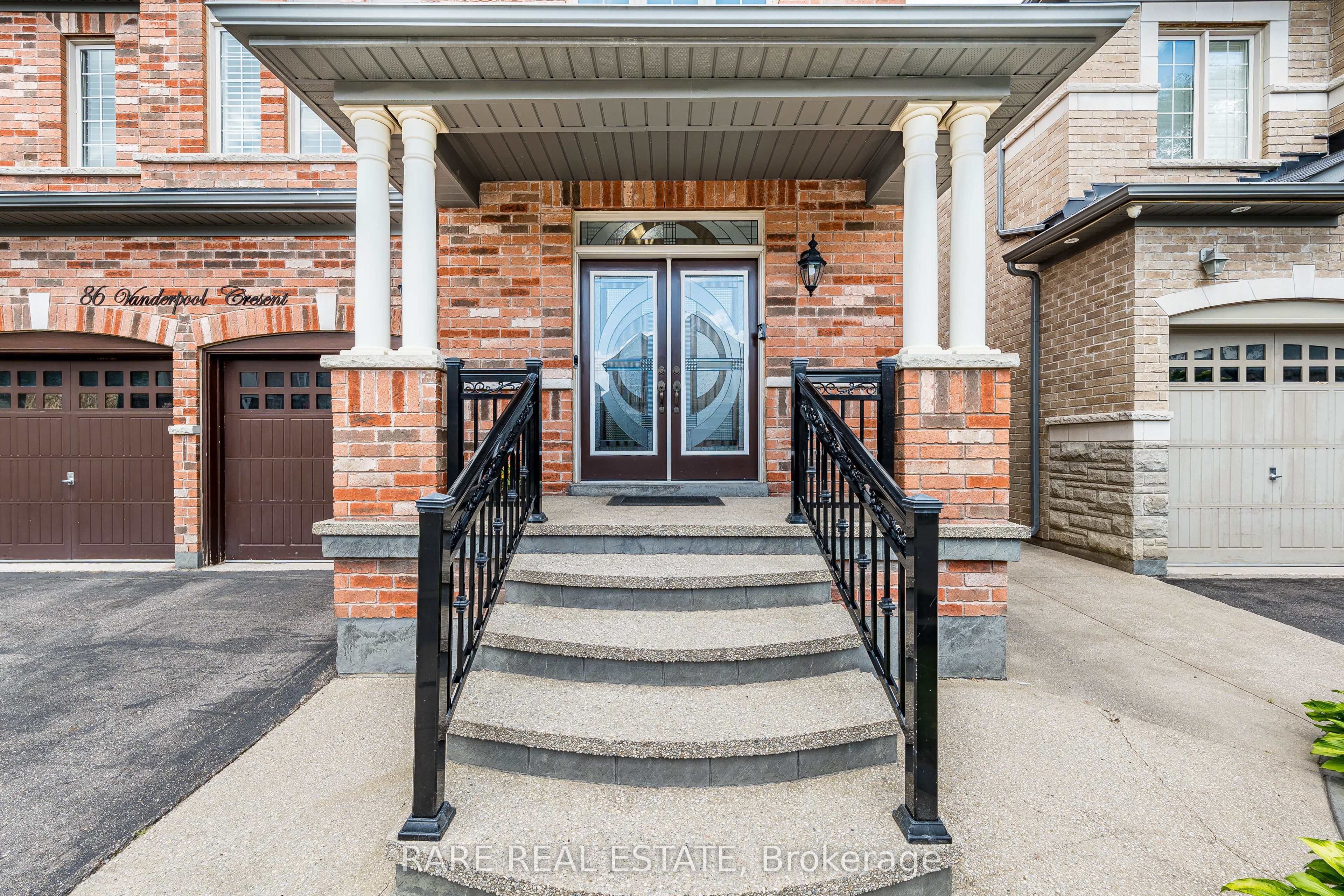 86 Vanderpool Crescent, Brampton, ON L6P 3W7 photo 4