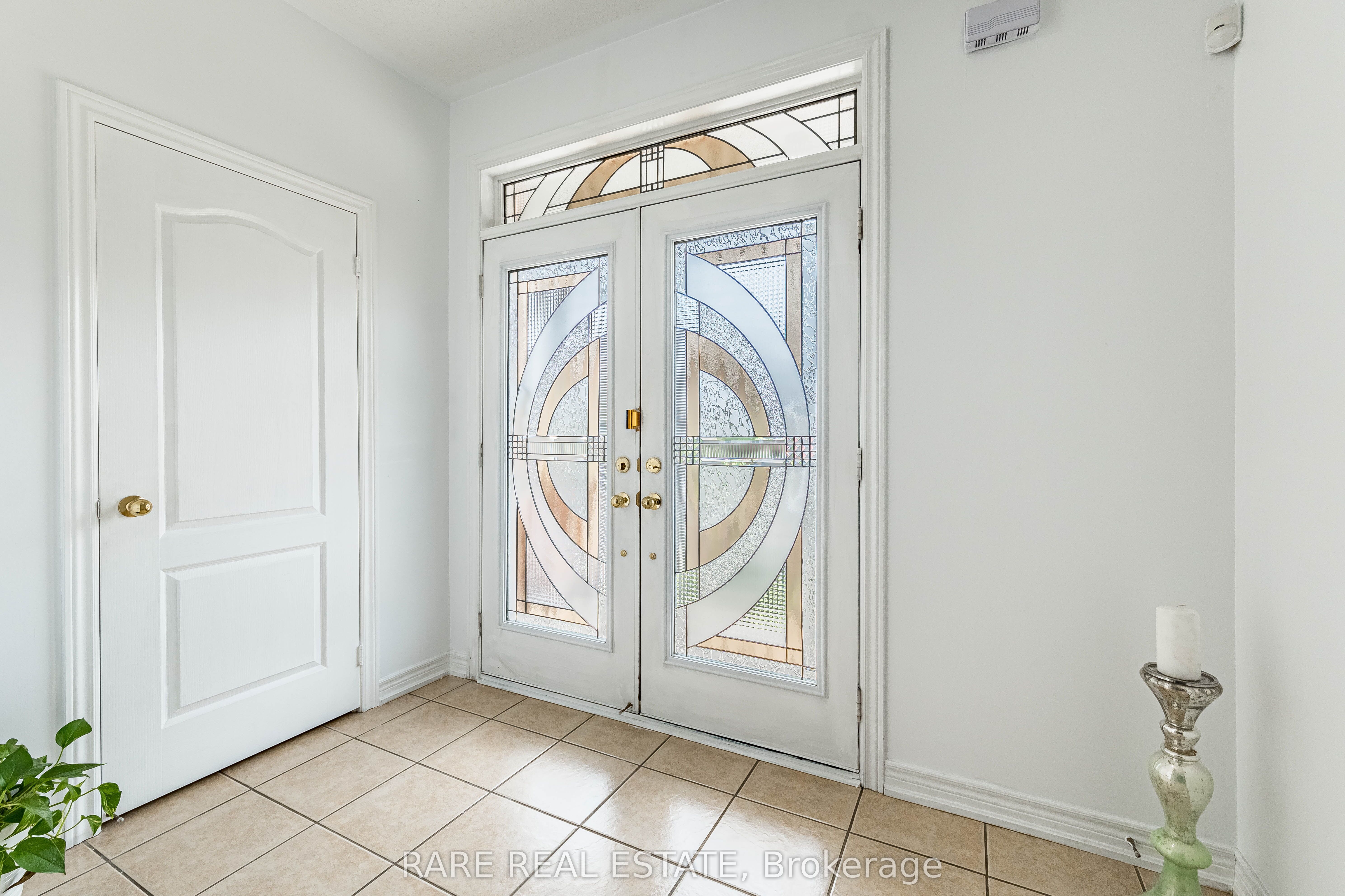 86 Vanderpool Crescent, Brampton, ON L6P 3W7 photo 5