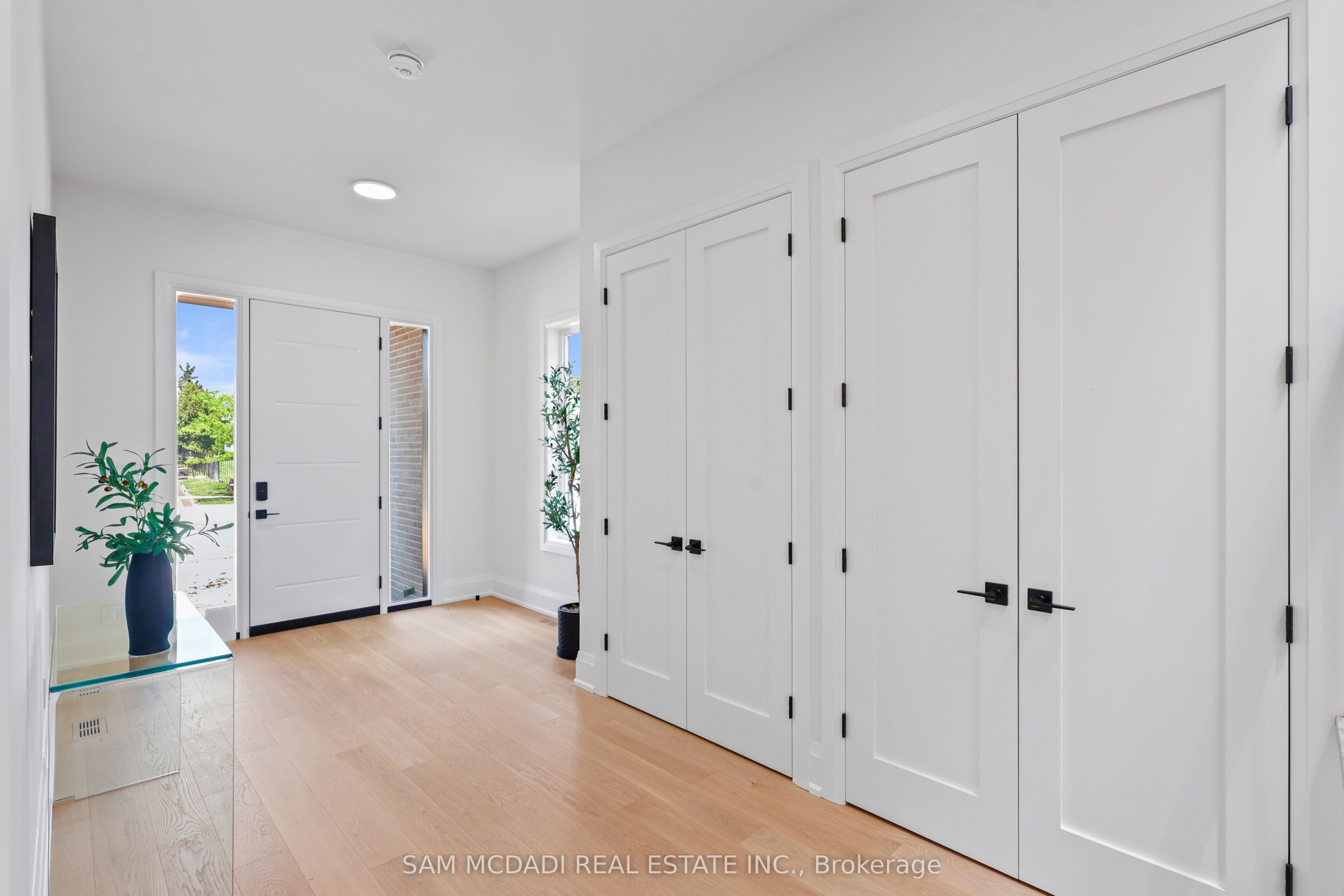 2350 Eighth Line, Oakville, ON L6H 7E6 photo 3