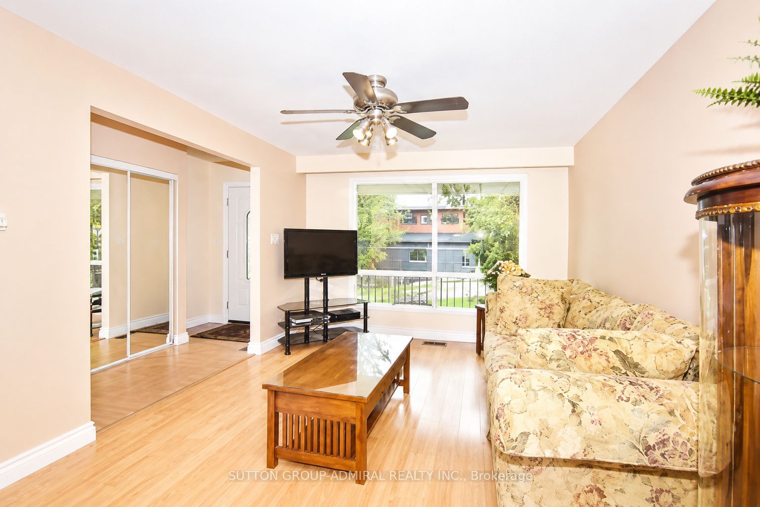 94 Sackville Street, Caledon, ON L7E 1B8 photo 2