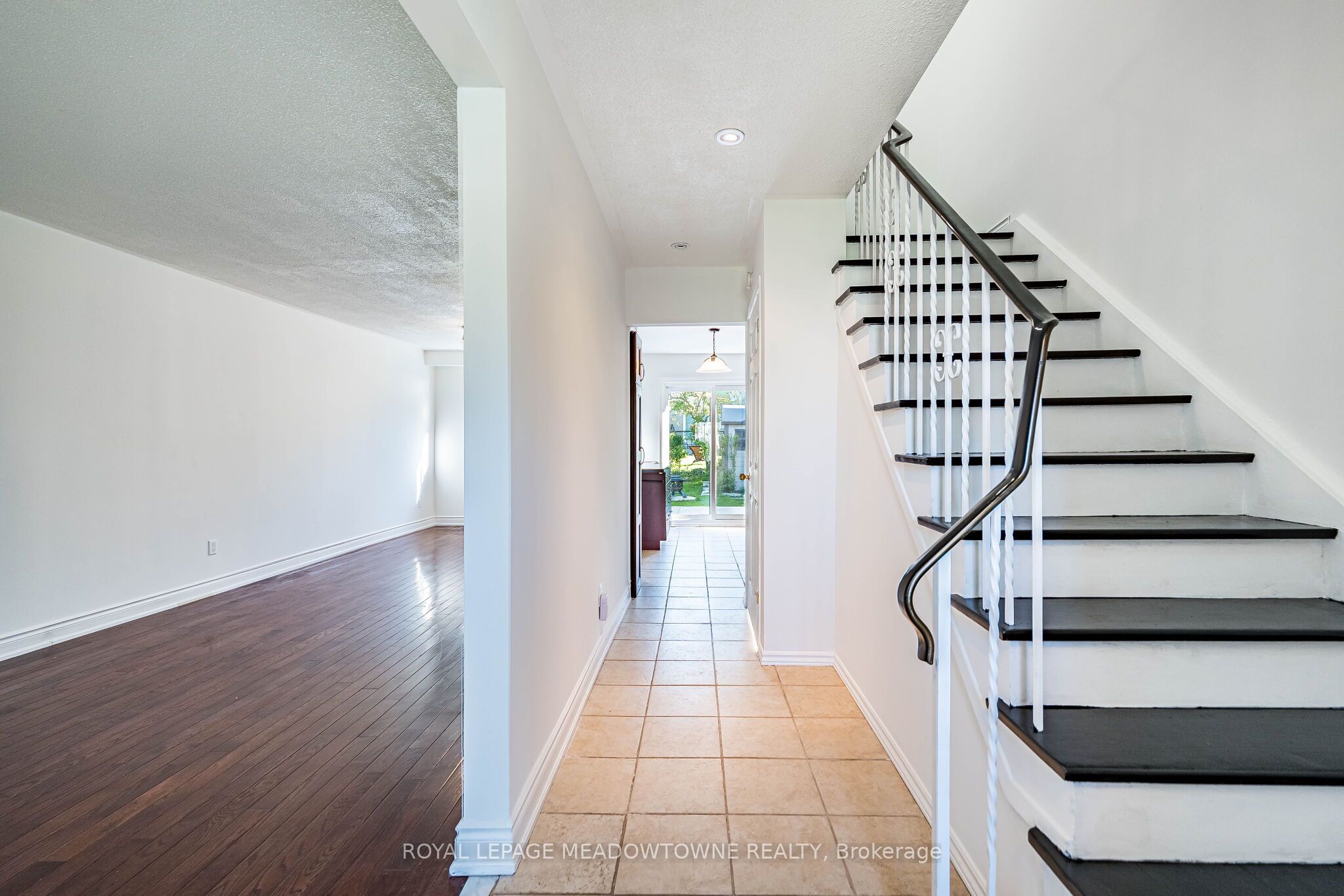 2155 Pashak Court, Mississauga, ON L5A 1H8 photo 5