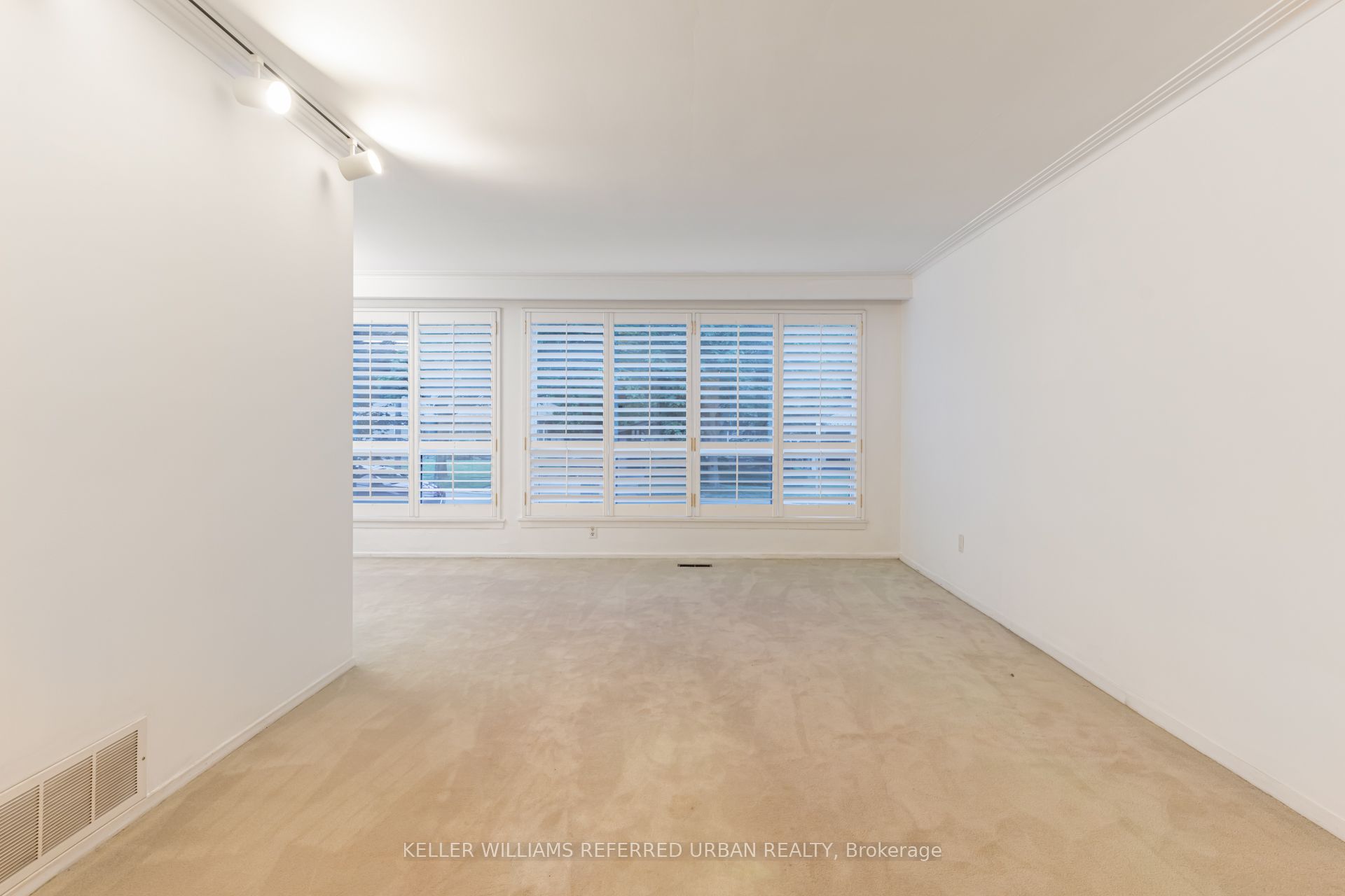 1636 Robillard Road, Mississauga, ON L5J 3K9 photo 5