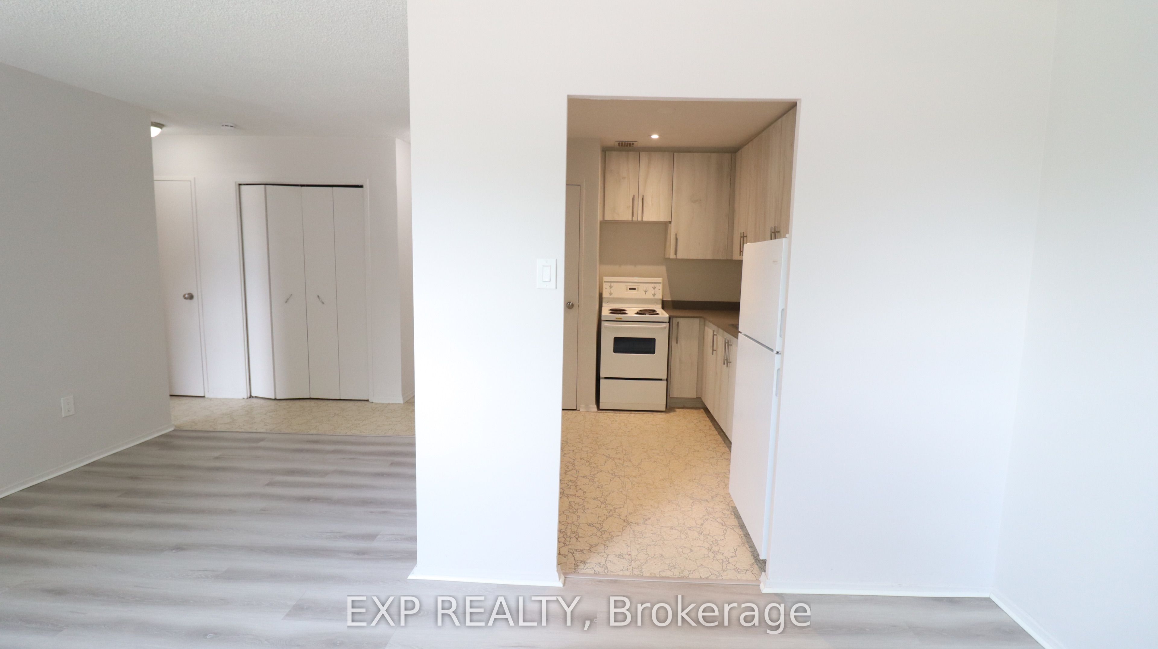84 Second Street 102, Orangeville, ON L9W 2C3 photo 2