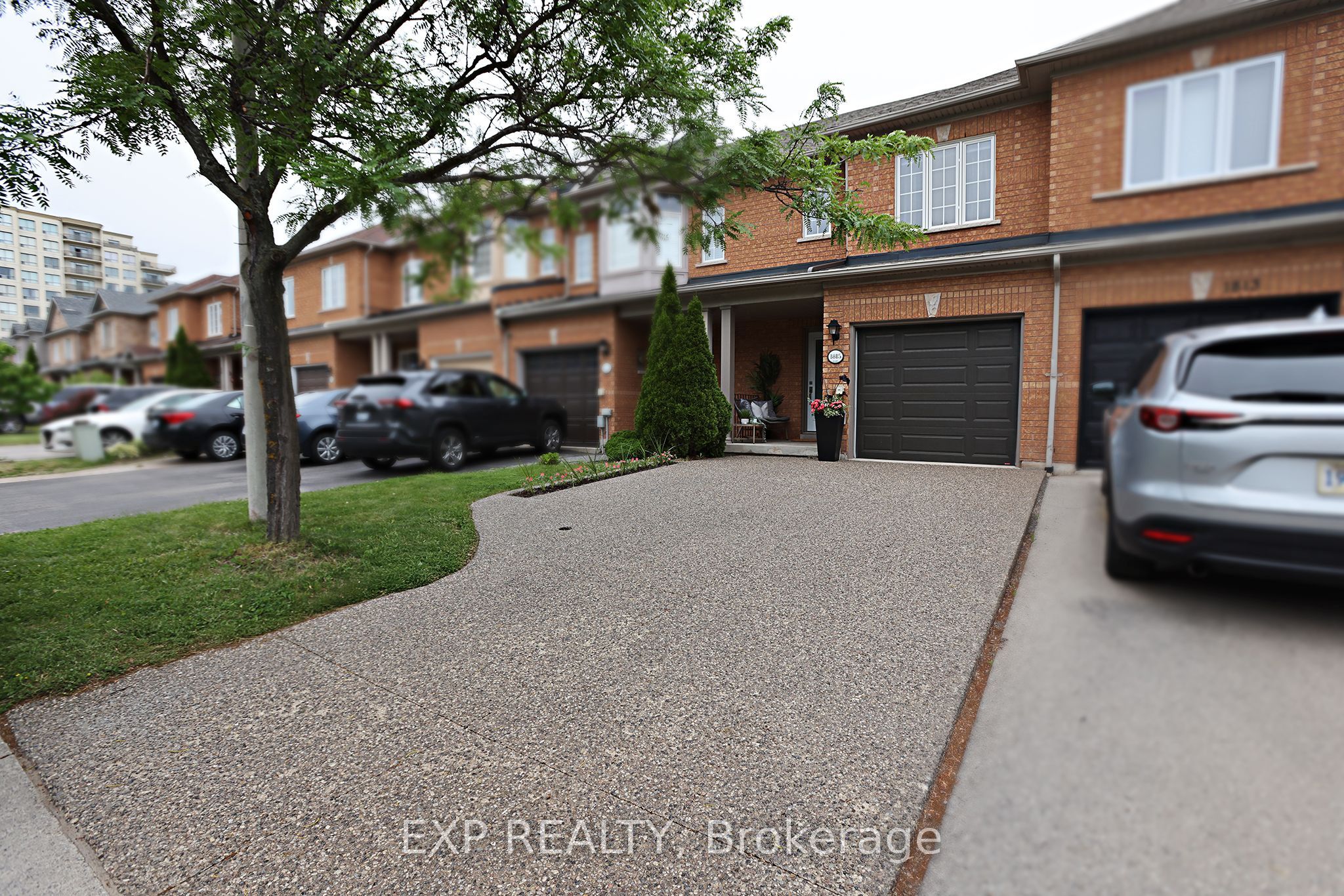 1815 Mccoy Avenue, Burlington, ON L7L 7L8 photo 3