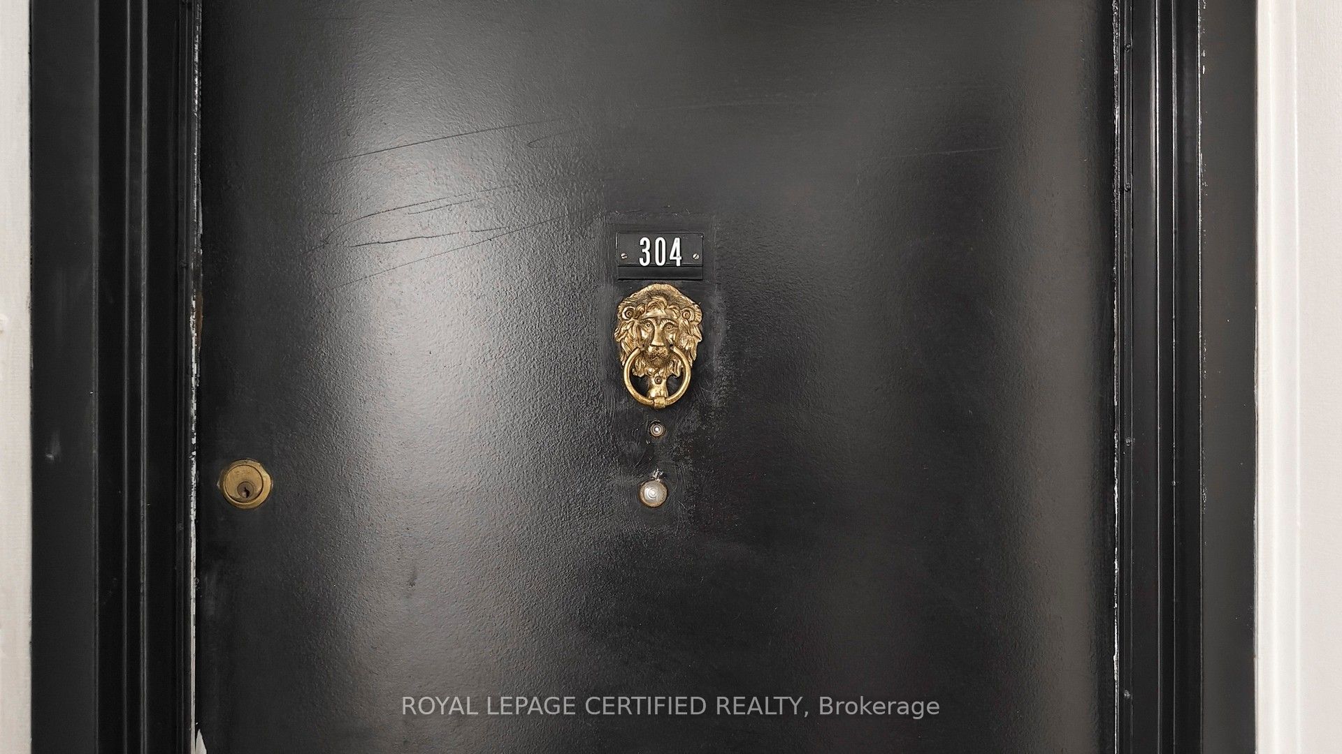320 Dixon Road 304, Toronto, ON M9R 1S8
