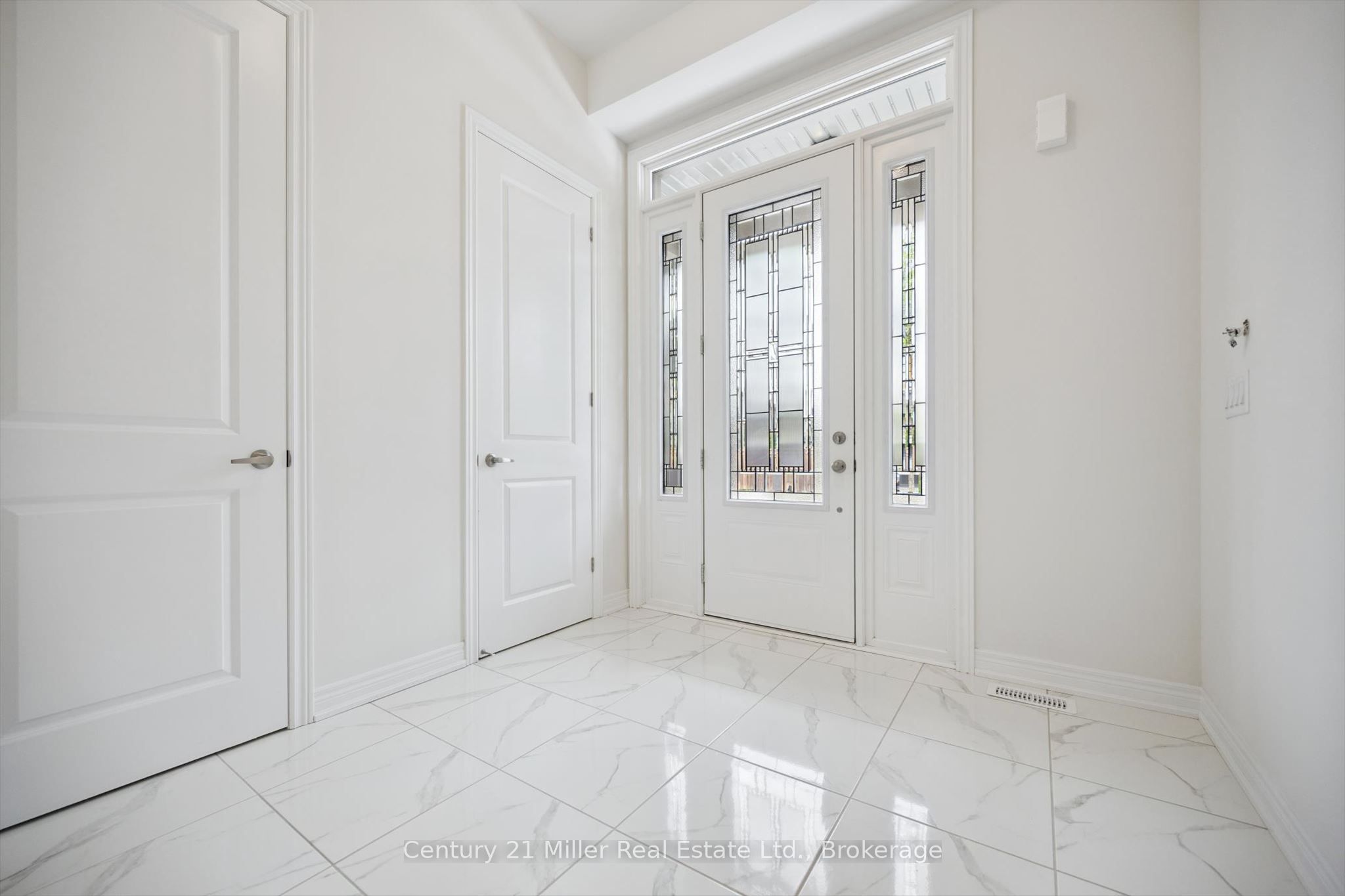 3262 Millicent Avenue, Oakville, ON L6H 0V8 photo 5