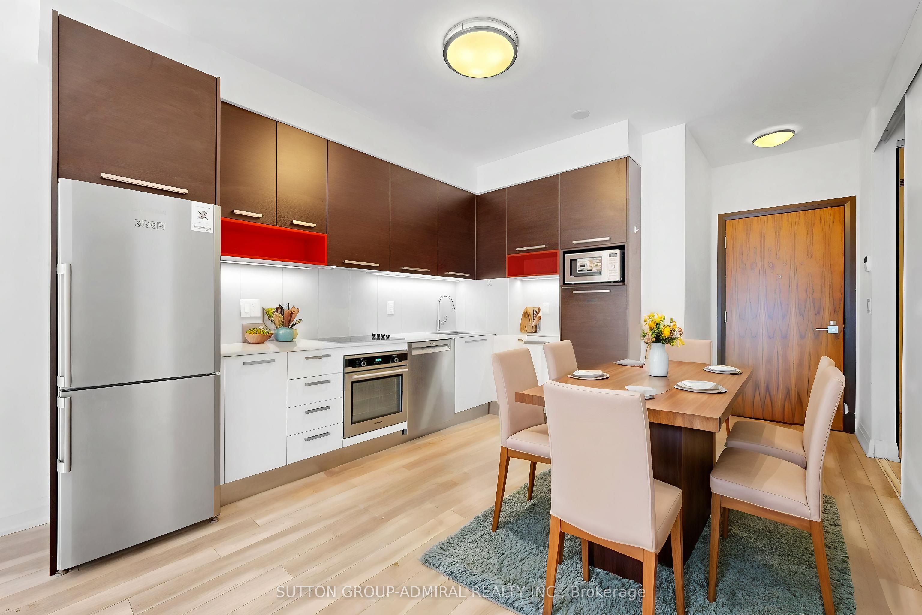 36 Park Lawn Road 301, Toronto, ON M8V 0E5