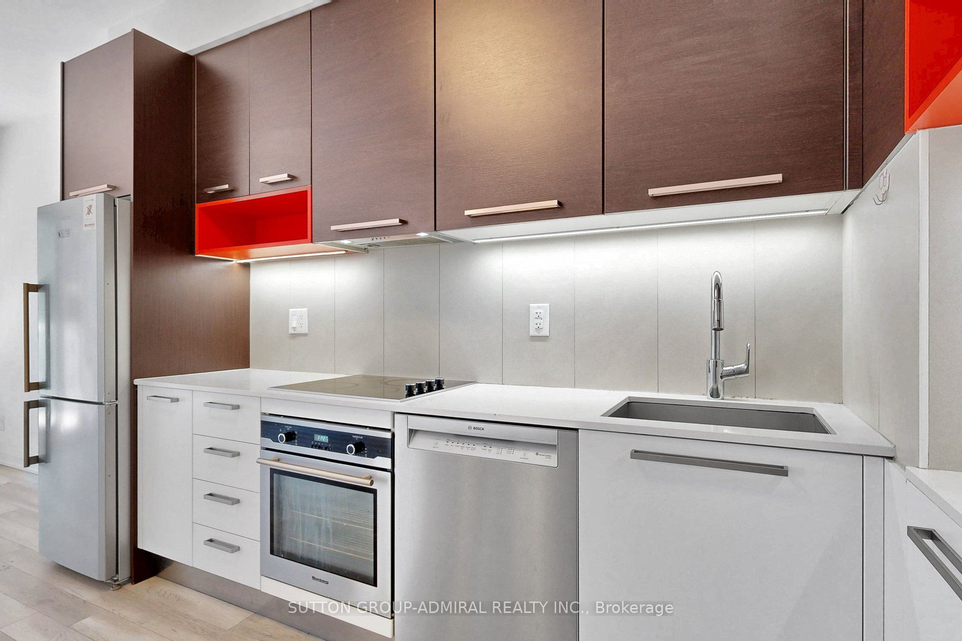 36 Park Lawn Road 301, Toronto, ON M8V 0E5 photo 4