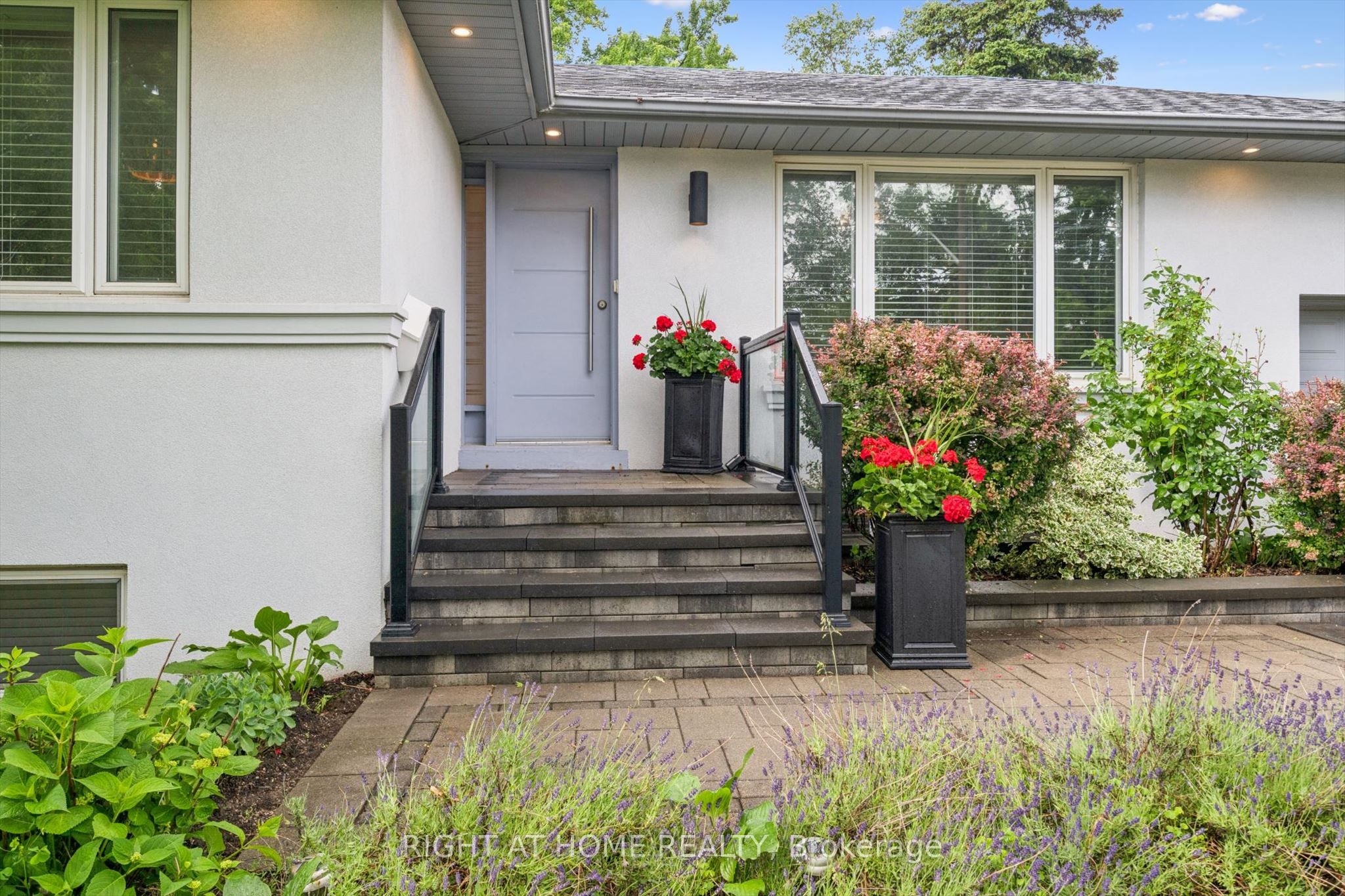 2486 Edenhurst Drive, Mississauga, ON L5A 2K9 photo 5