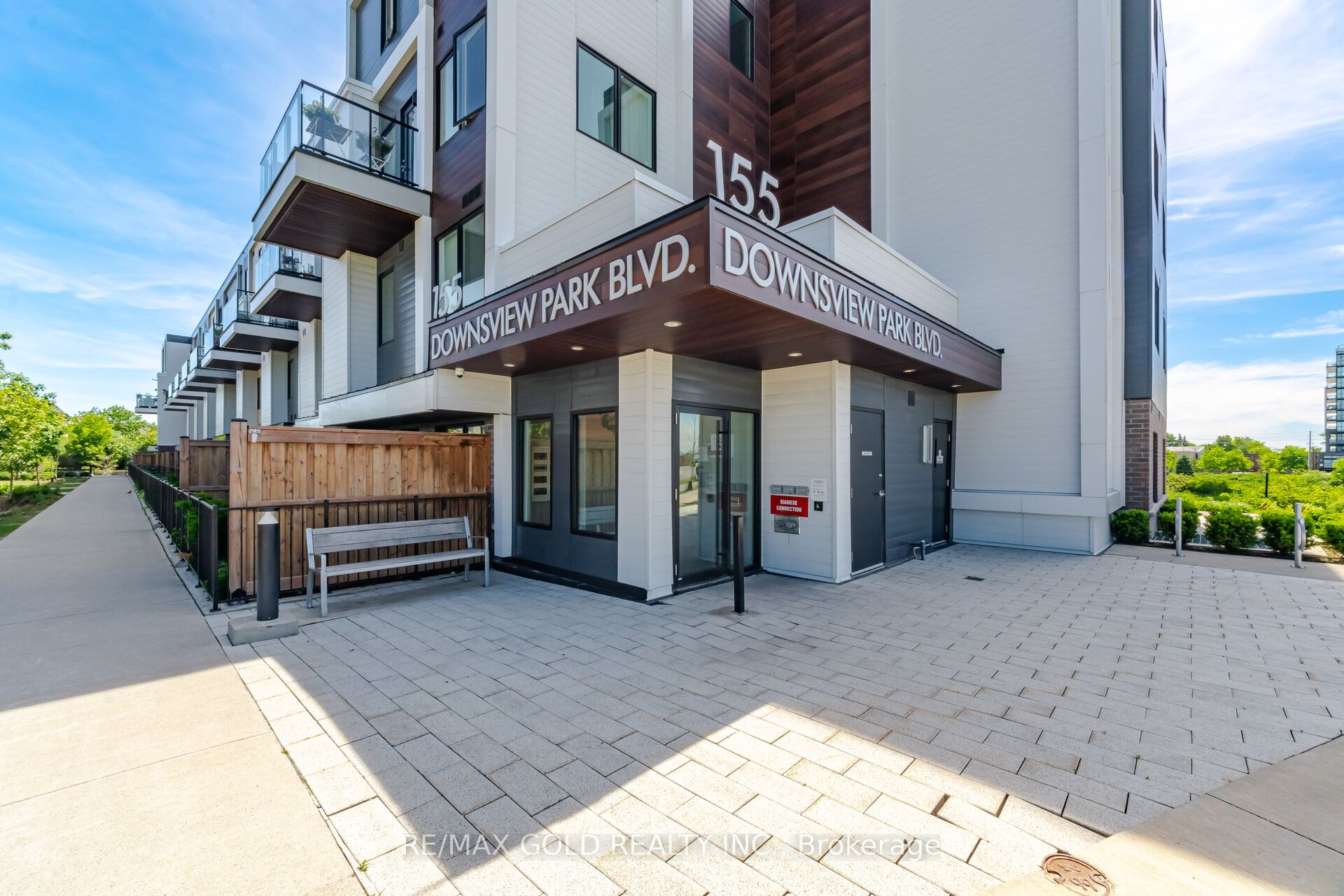155 Downsview Park Boulevard 204, Toronto, ON M3K 0E3 photo 3