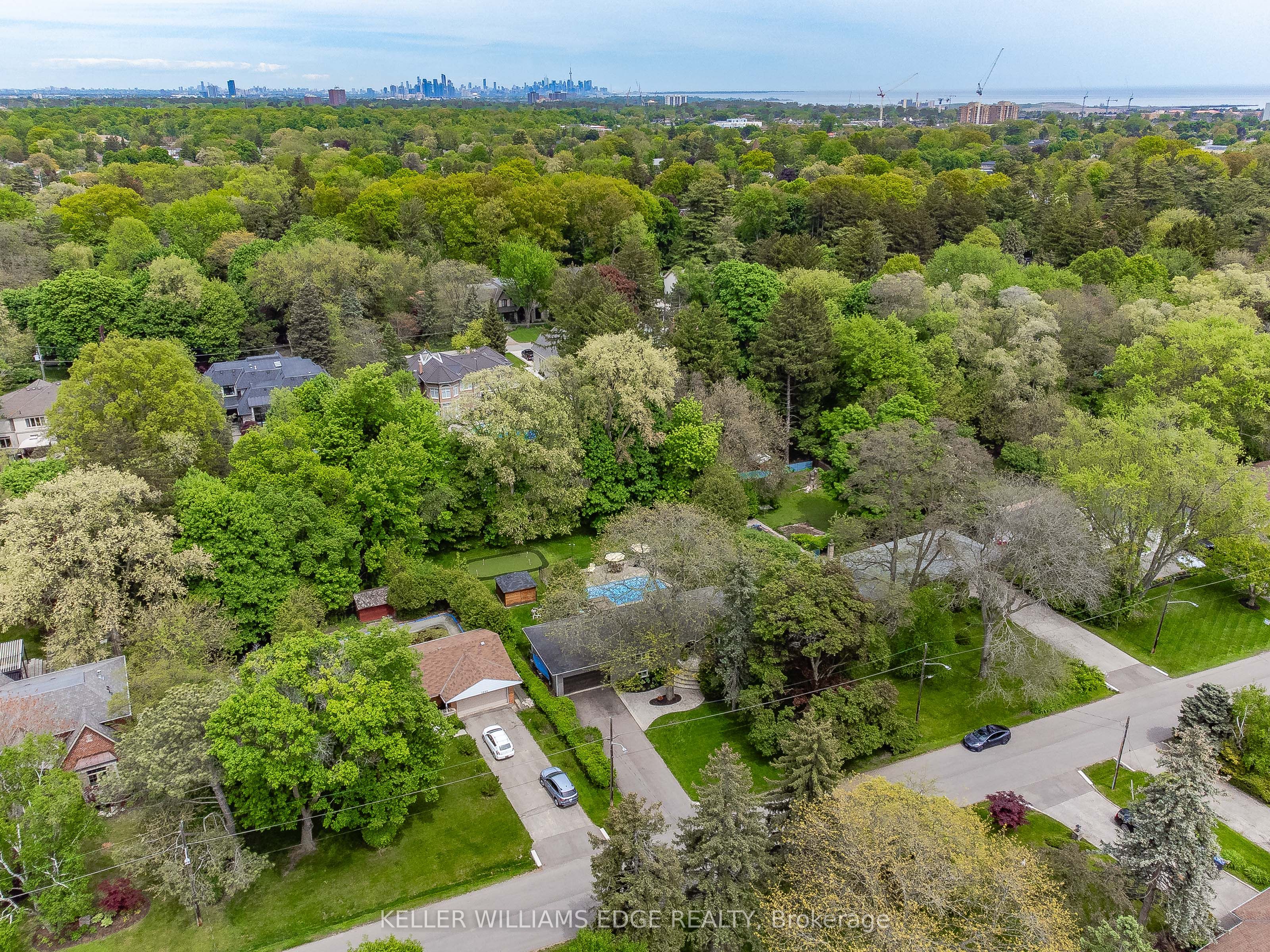 1589 Crediton Parkway, Mississauga, ON L5G 3X2 photo 3