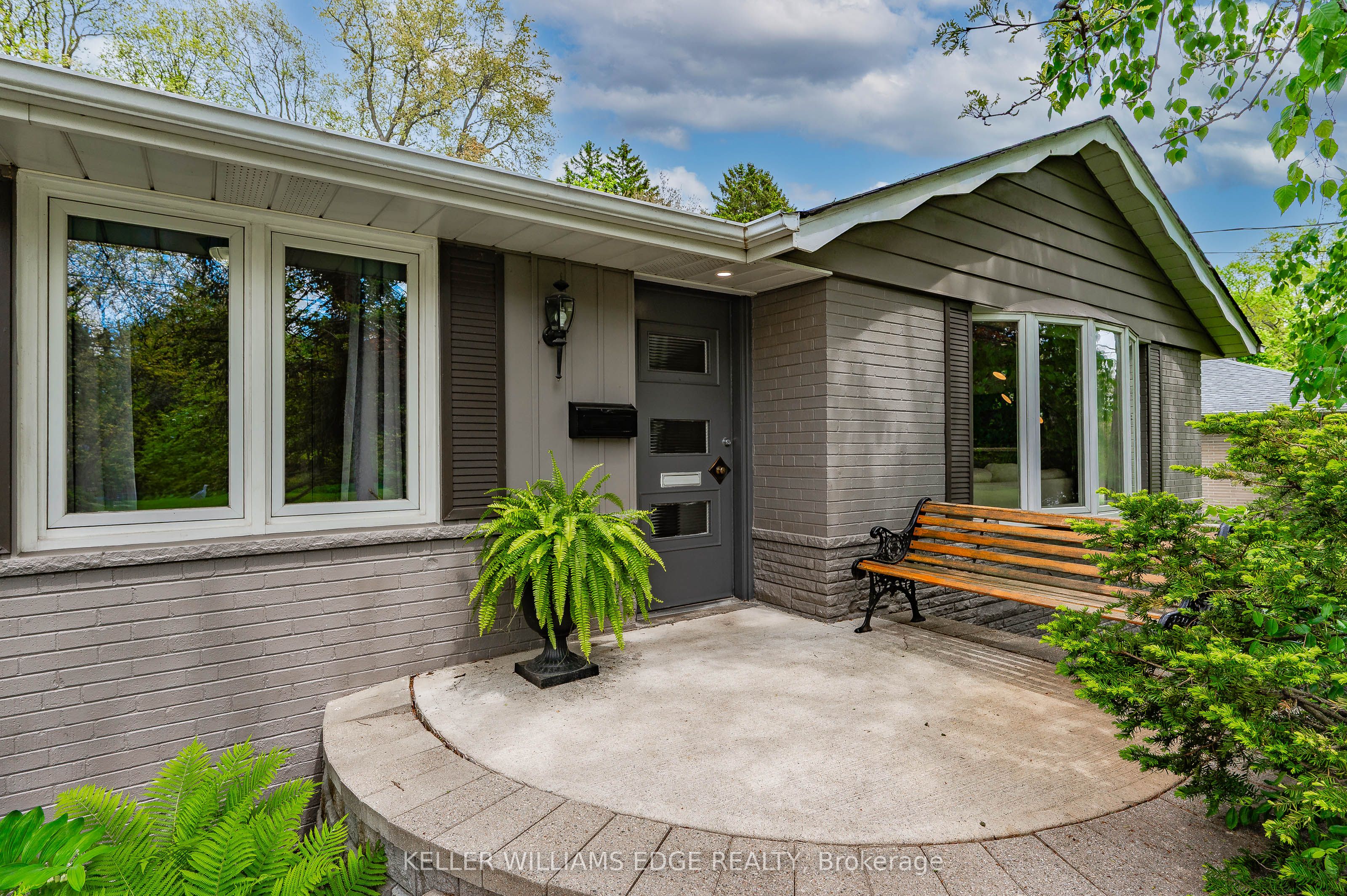 1589 Crediton Parkway, Mississauga, ON L5G 3X2 photo 5