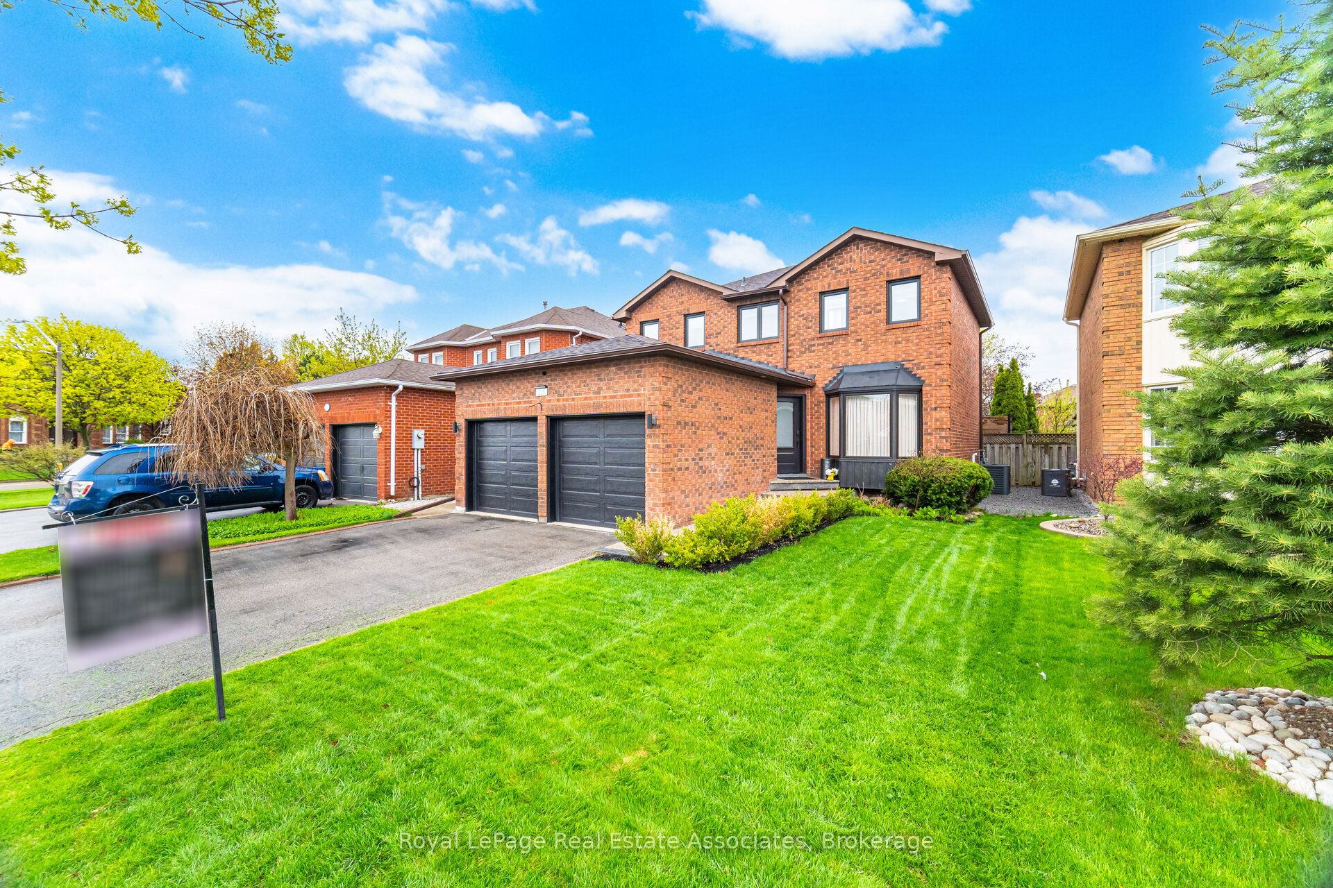 225 Barber Drive, Halton Hills, ON L7G 5J9 photo 3