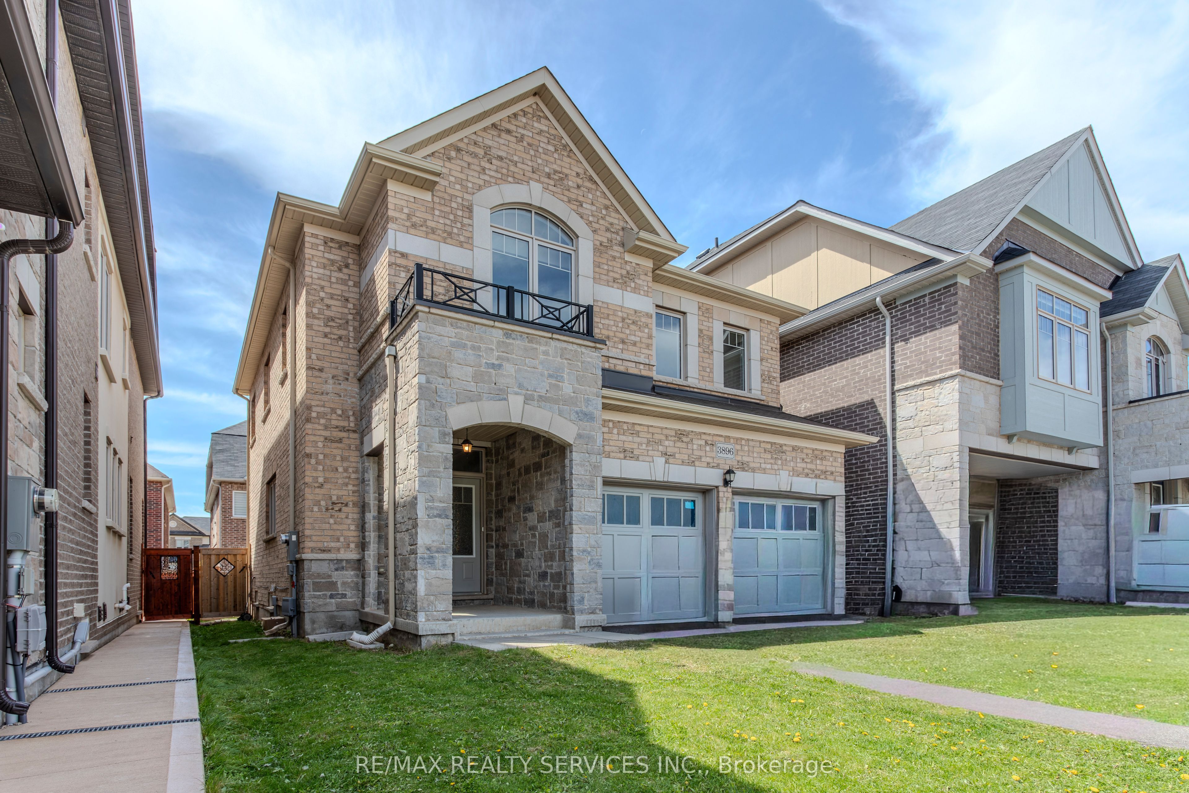3896 Tufgar Crescent, Burlington, ON L7M 1N7 photo 2