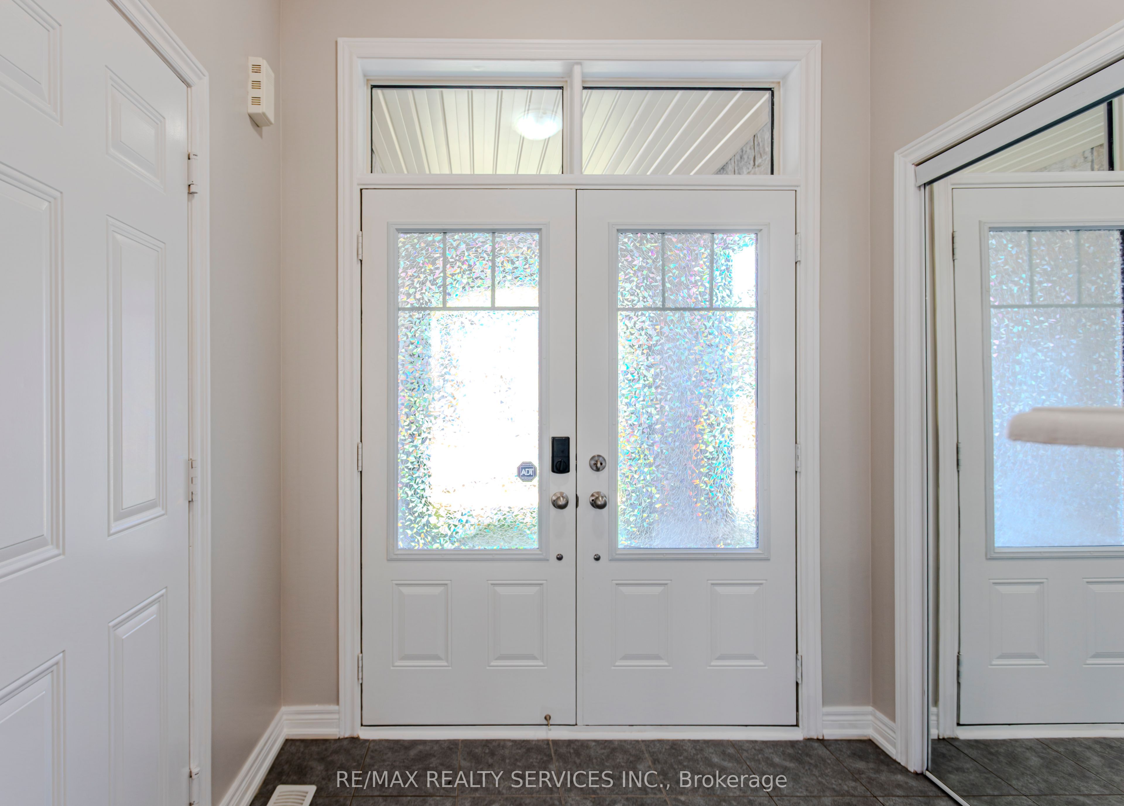 3896 Tufgar Crescent, Burlington, ON L7M 1N7 photo 4