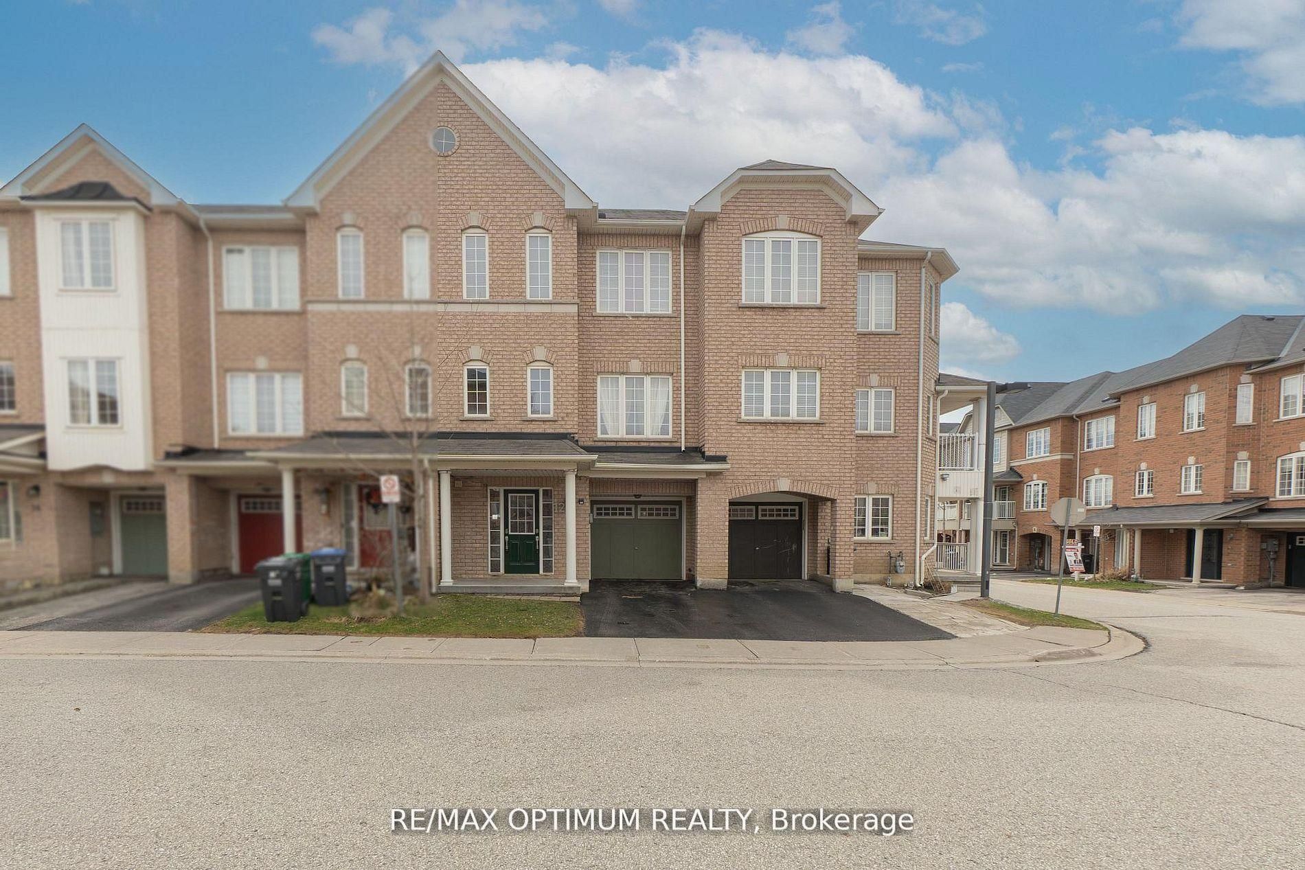 12 Gatlin Street, Brampton, ON L6Y 0R6 photo 2