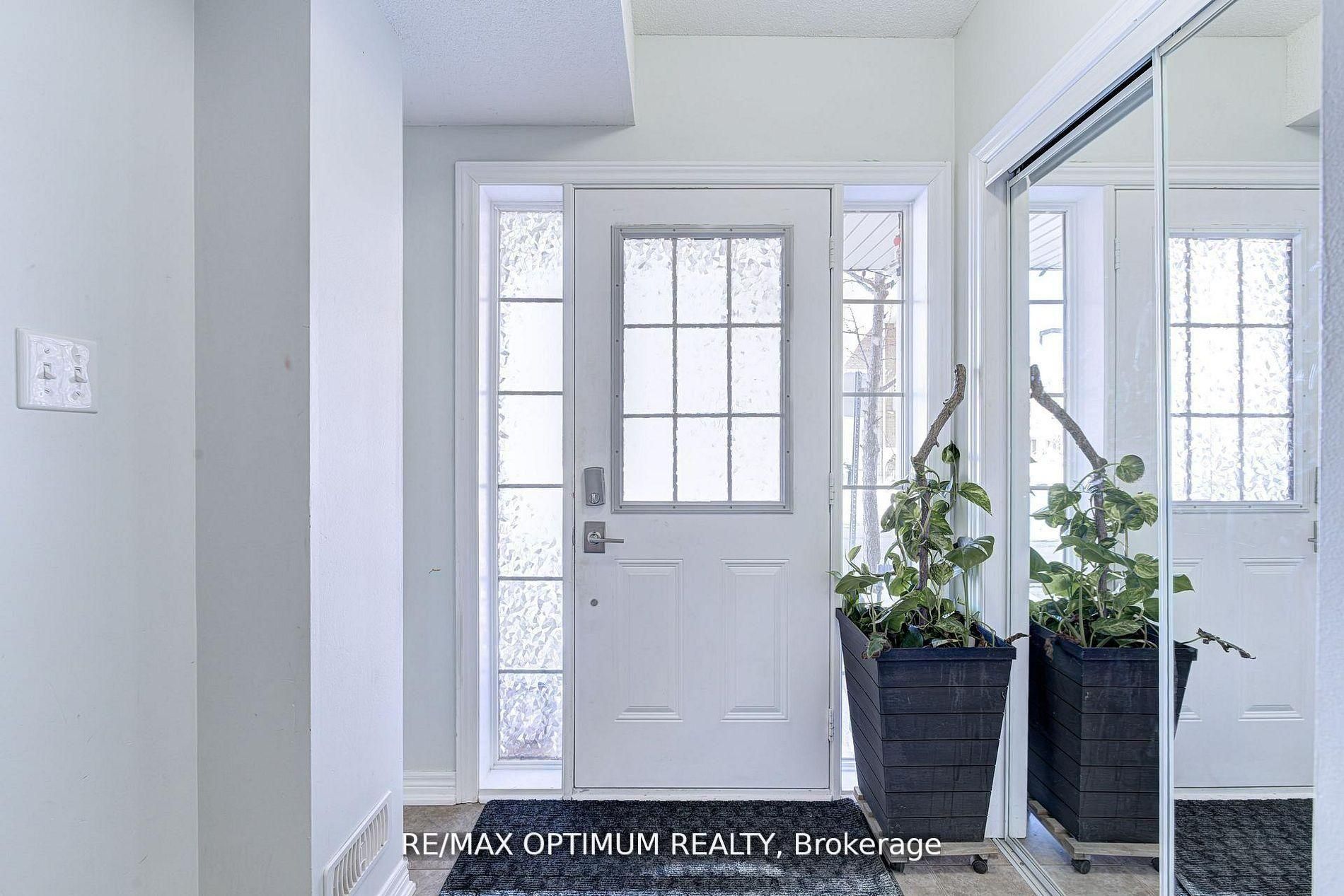 12 Gatlin Street, Brampton, ON L6Y 0R6 photo 4