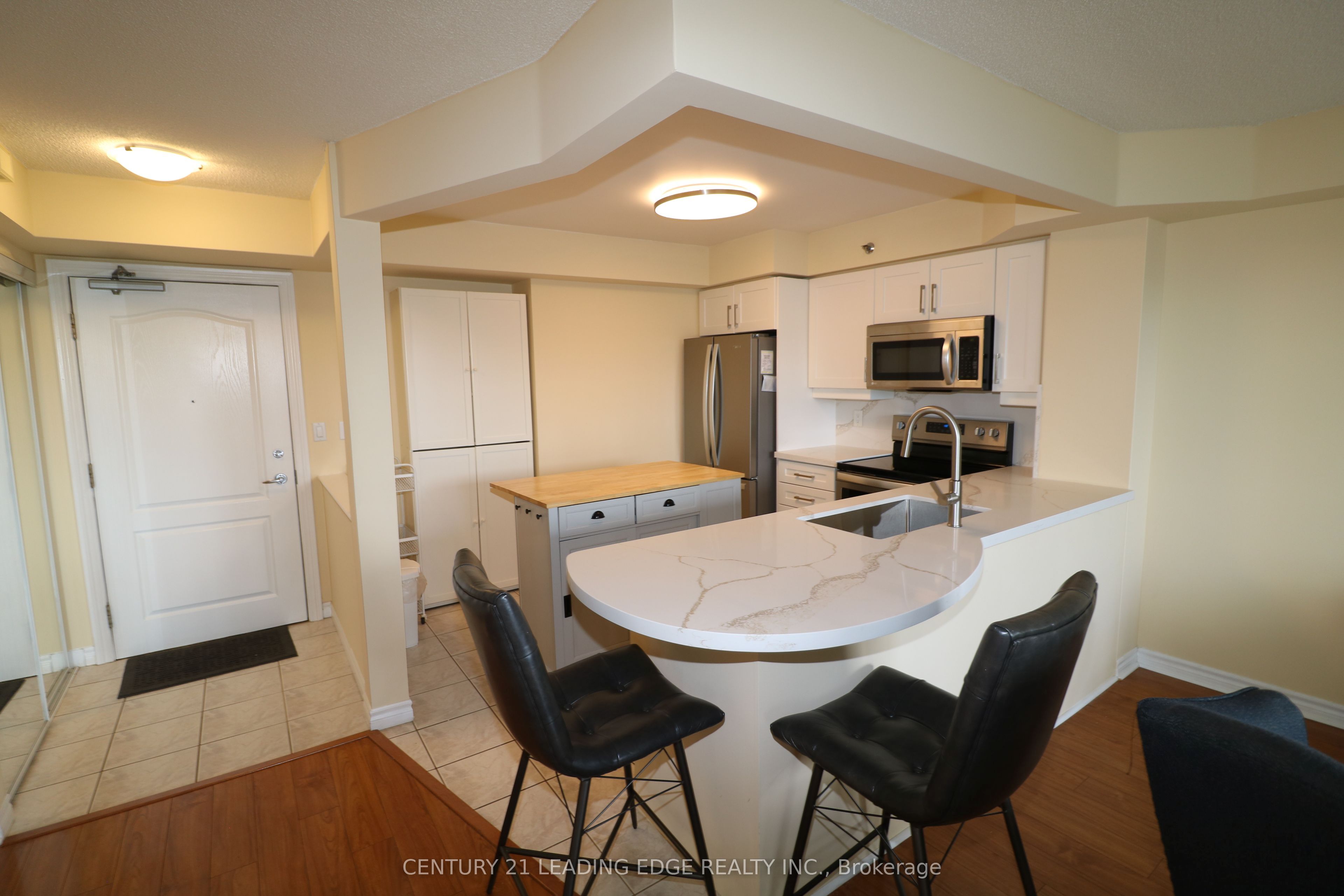 4640 Kimbermount Avenue 305, Mississauga, ON L5M 5W6 photo 5