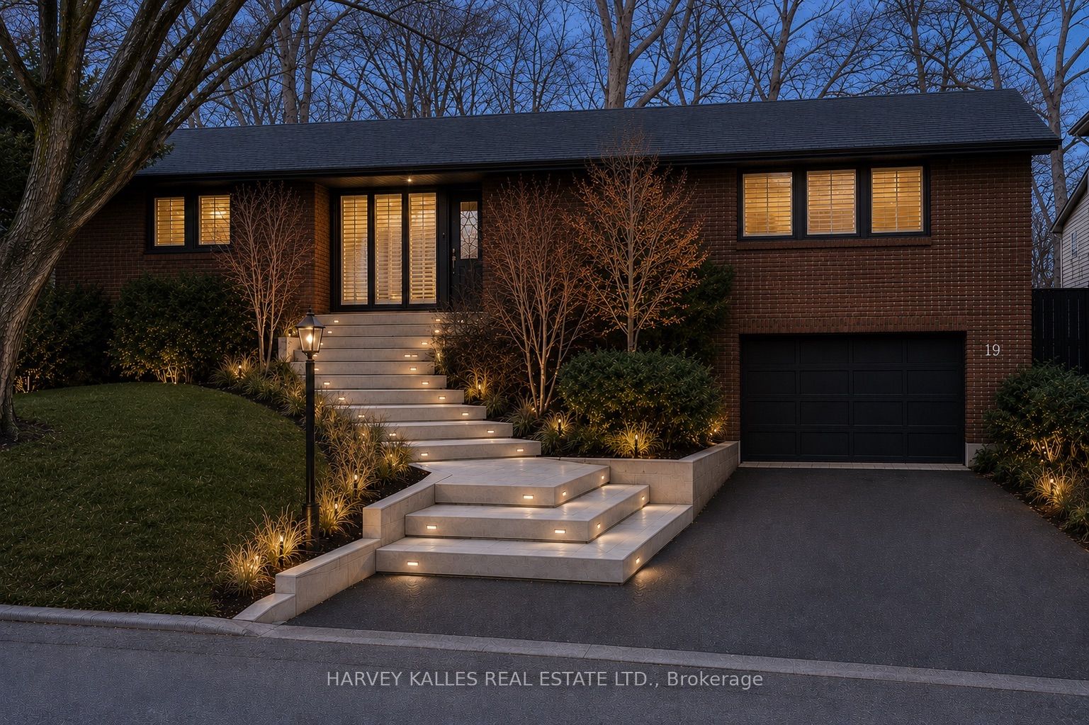 19 Blair Athol Crescent, Toronto, ON M9A 1X6 photo 2