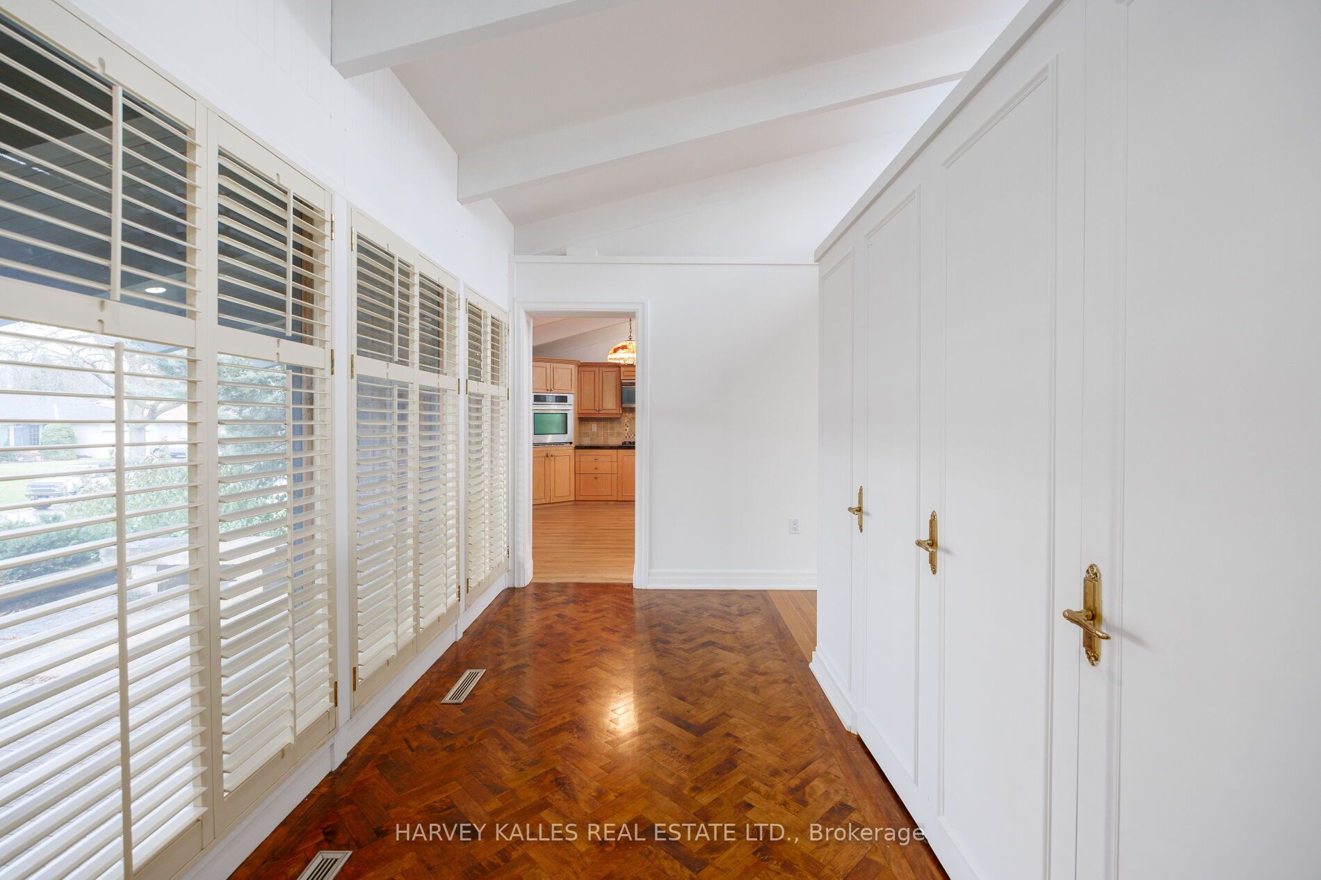 19 Blair Athol Crescent, Toronto, ON M9A 1X6 photo 5