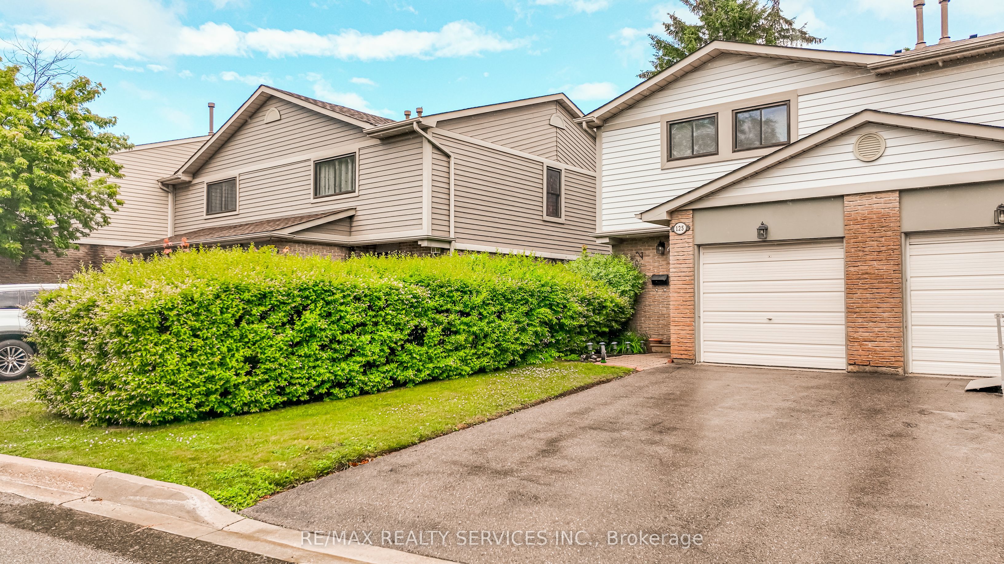 125 Ashton Crescent 125, Brampton, ON L6S 3J9 photo 2