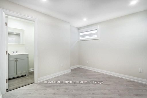 62 Davelayne Road, Toronto, ON M9M 2A7 photo 4