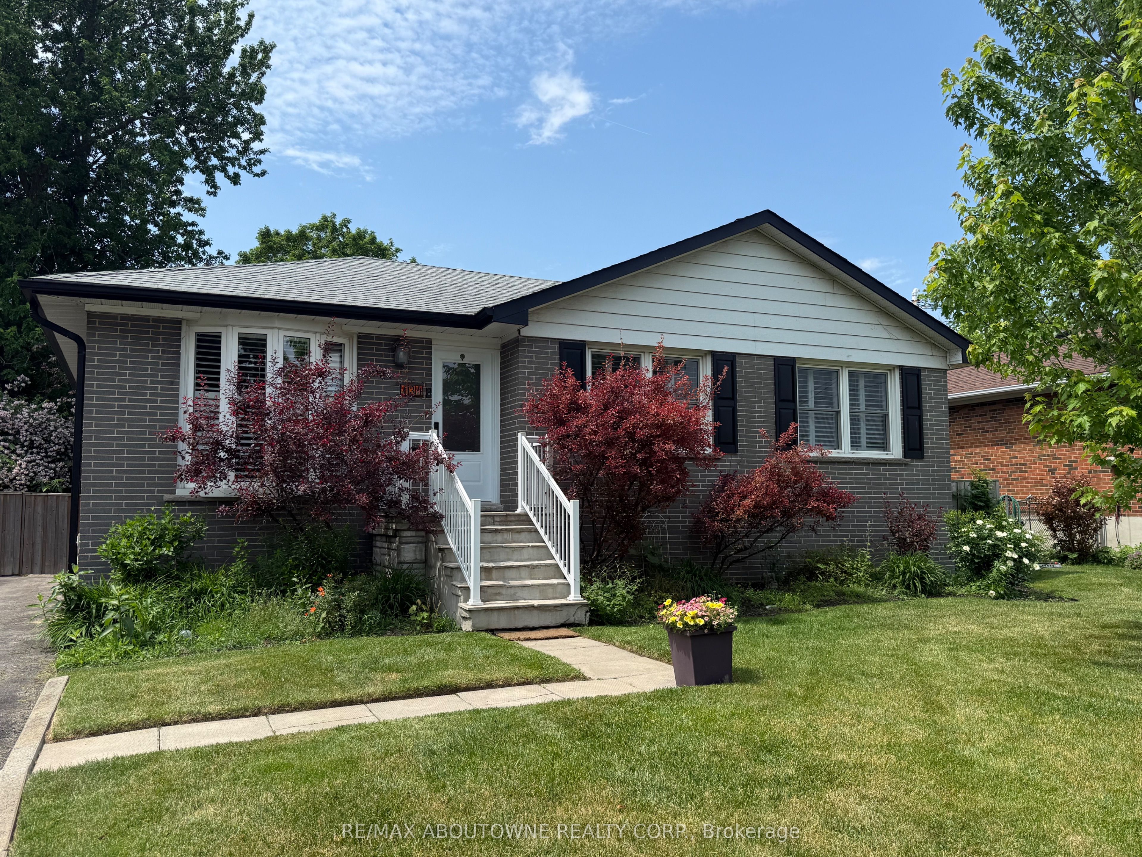 134 Wakefield Road, Milton, ON L9T 2L9 photo 2