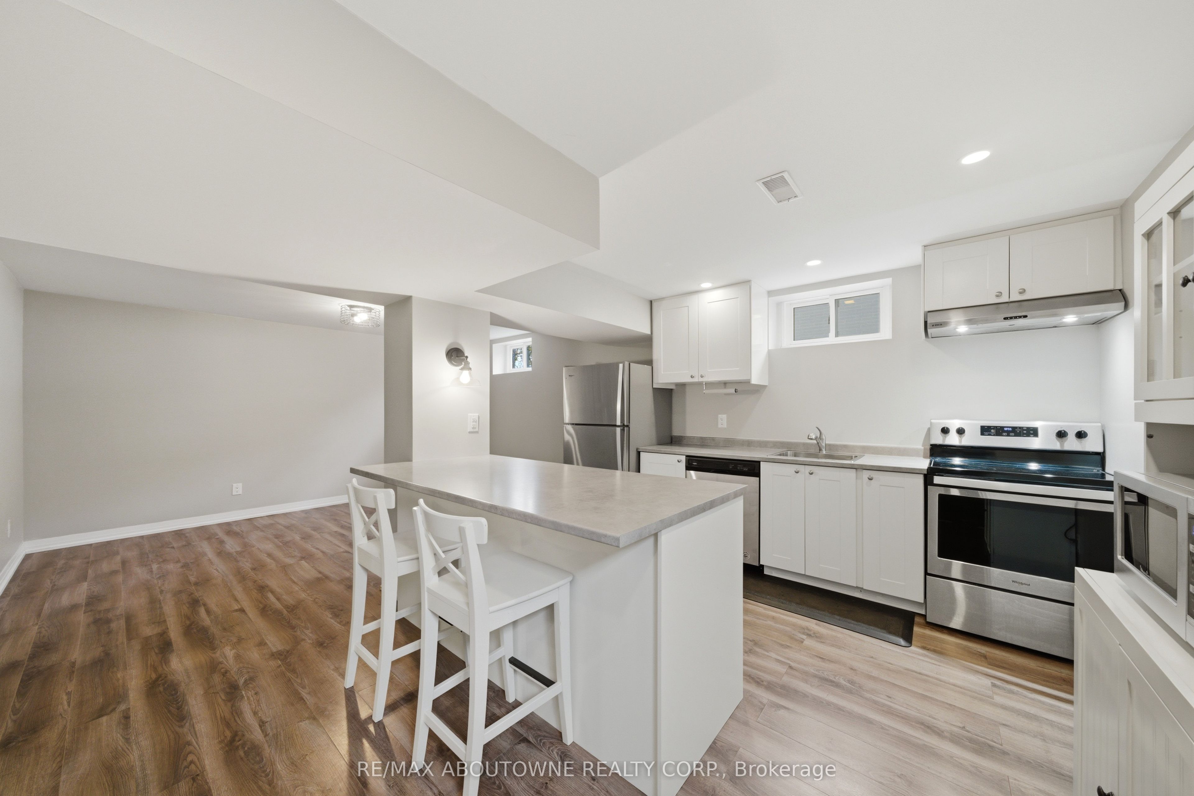 134 Wakefield Road, Milton, ON L9T 2L9 photo 3