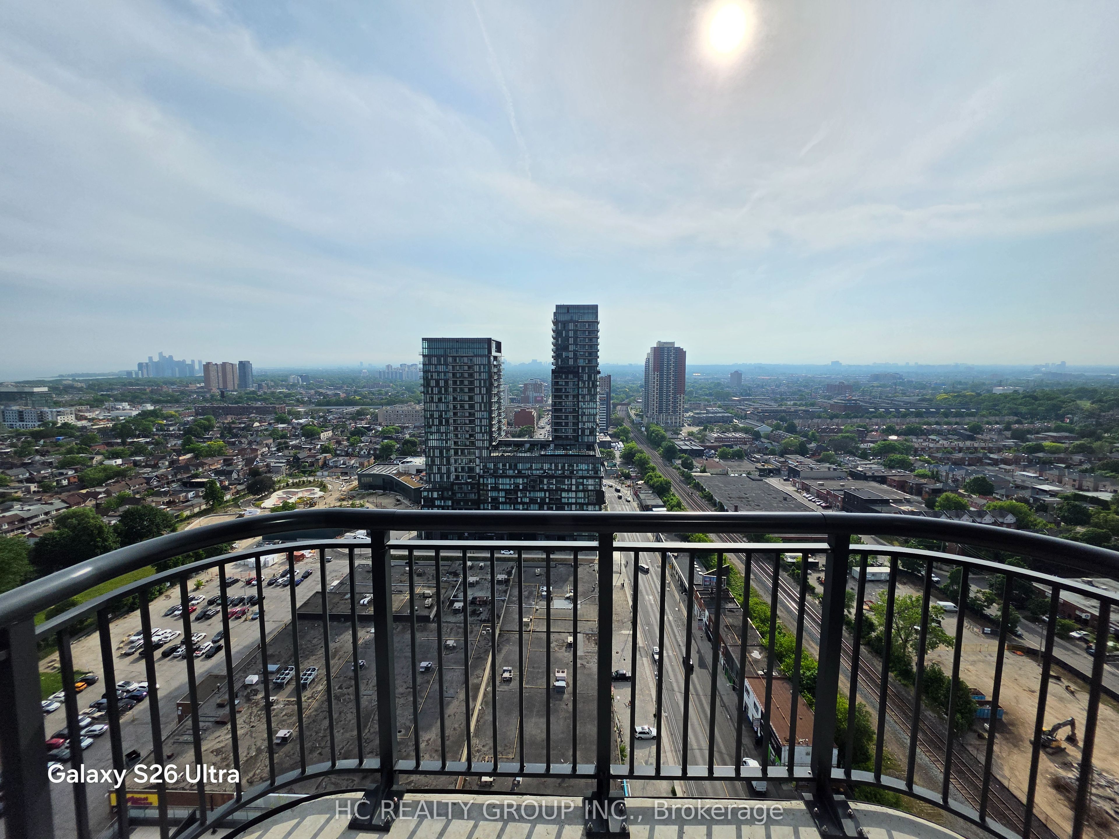 1185 Dupont Street 2201, Toronto, ON M6H 0G5