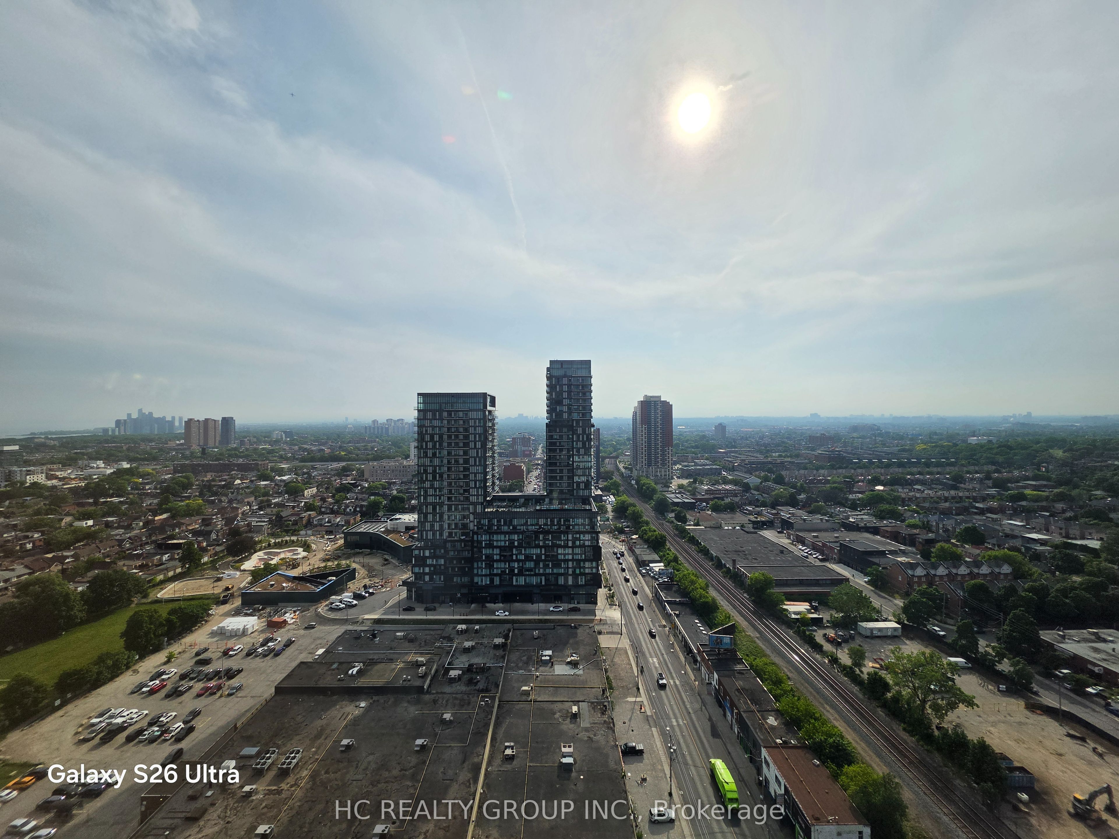 1185 Dupont Street 2201, Toronto, ON M6H 0G5 photo 2