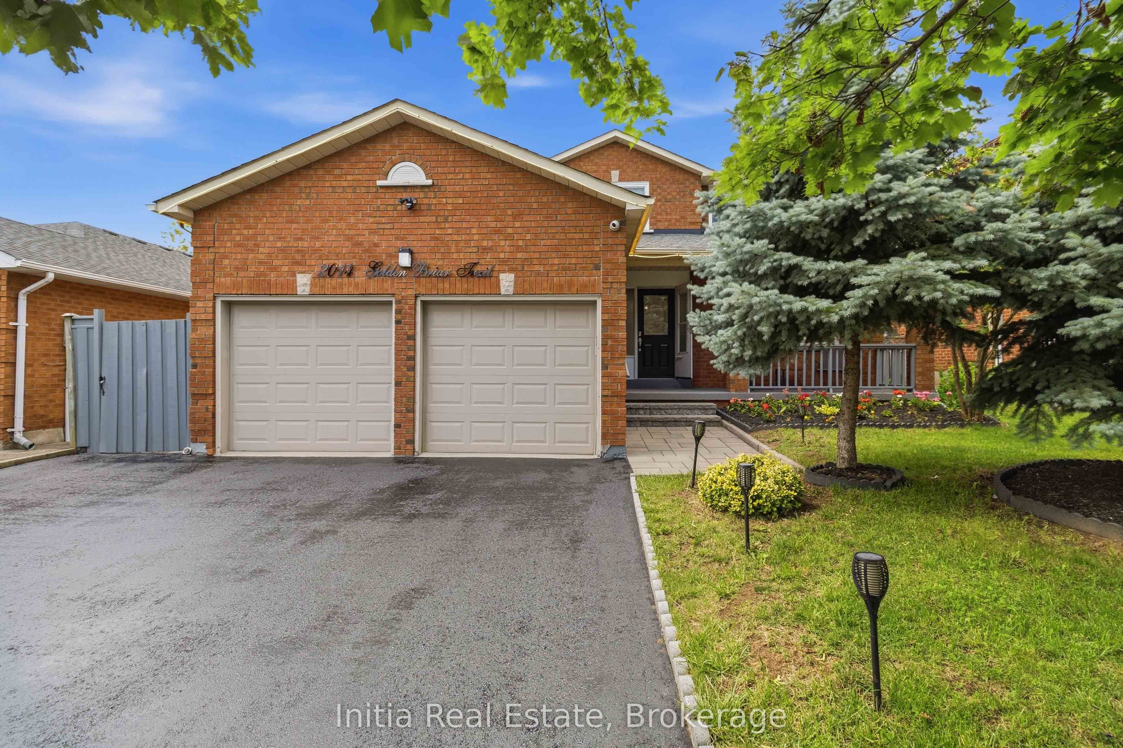 2014 Golden Briar Trail, Oakville, ON L6H 4N9 photo 2