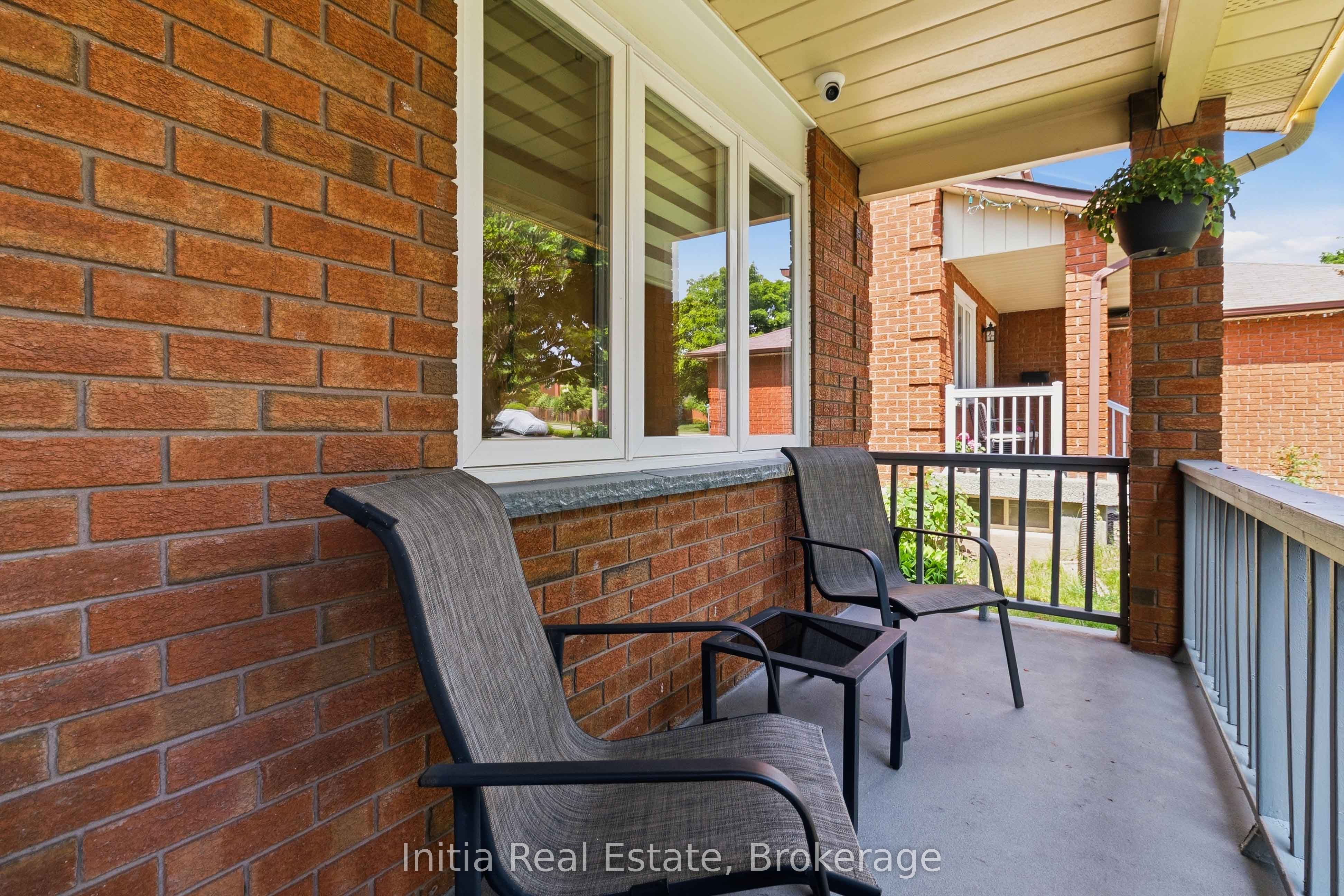 2014 Golden Briar Trail, Oakville, ON L6H 4N9 photo 3