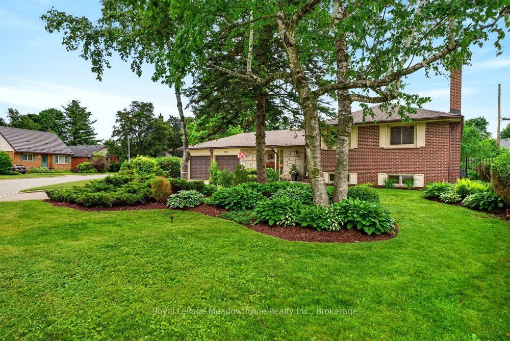 119 Elizabeth Drive, Halton Hills, ON L7J 1B6 photo 3
