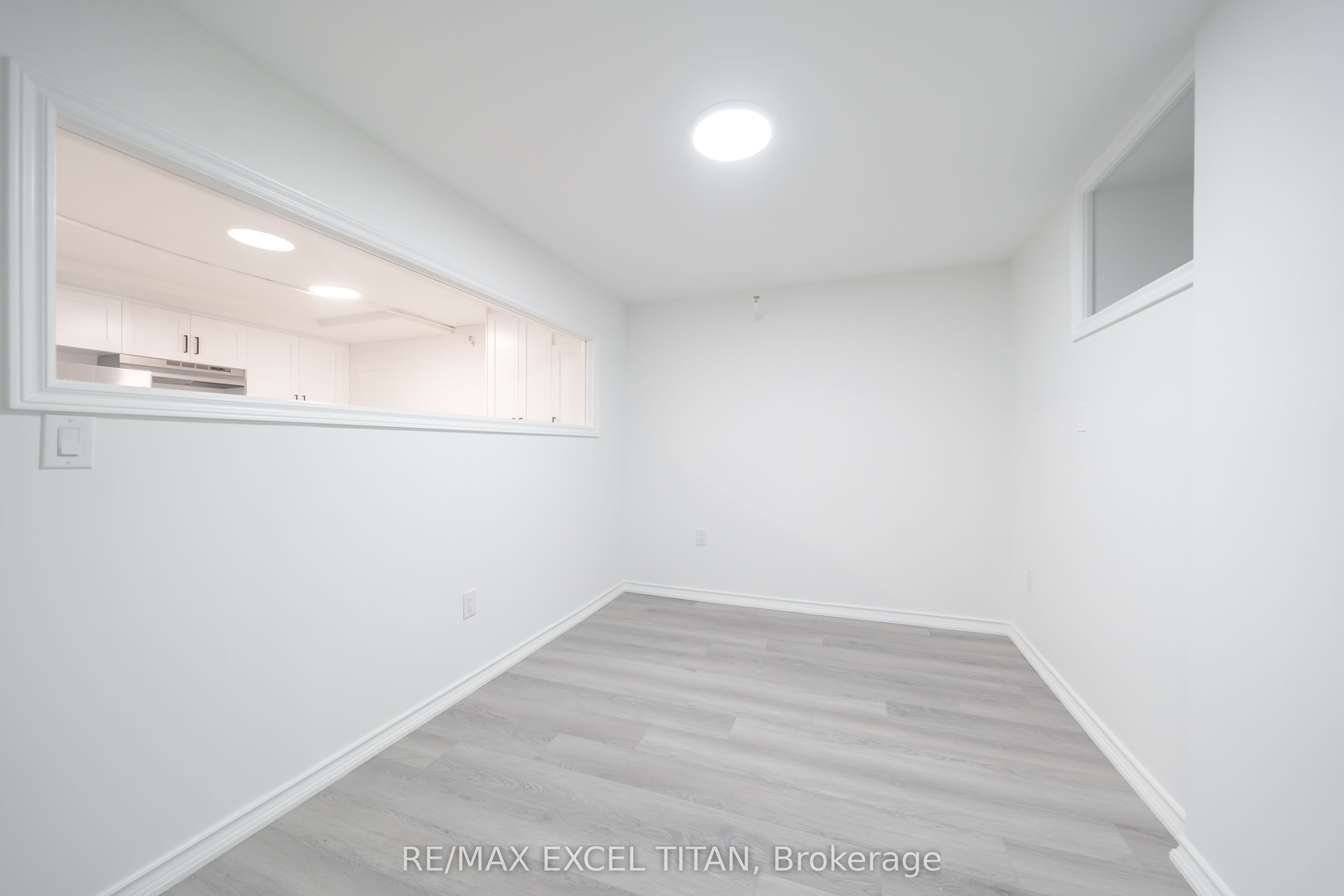 2255 Weston Road B101, Toronto, ON M9N 1Y5 photo 4